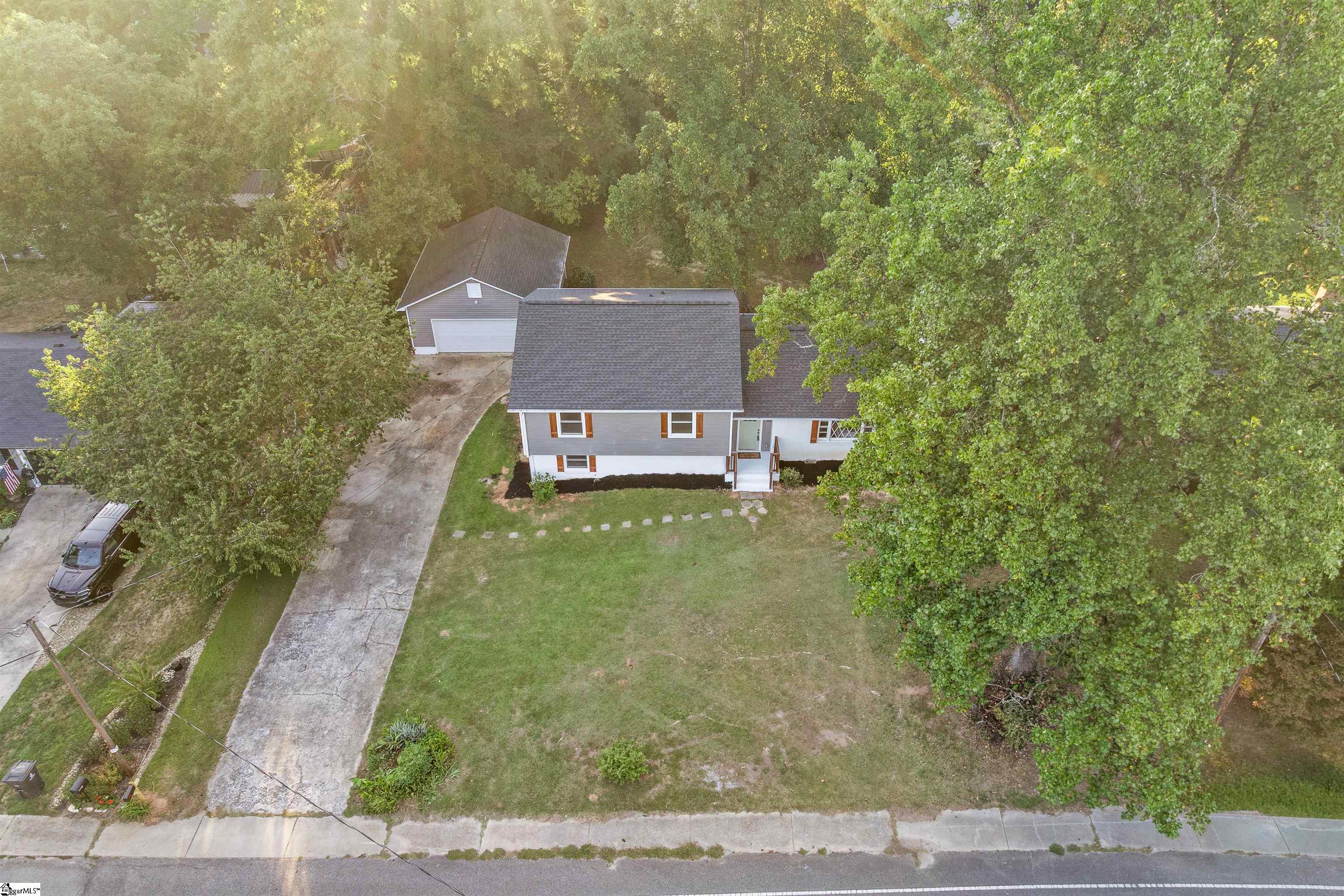 127 Waddell Road Greenville, SC 29609