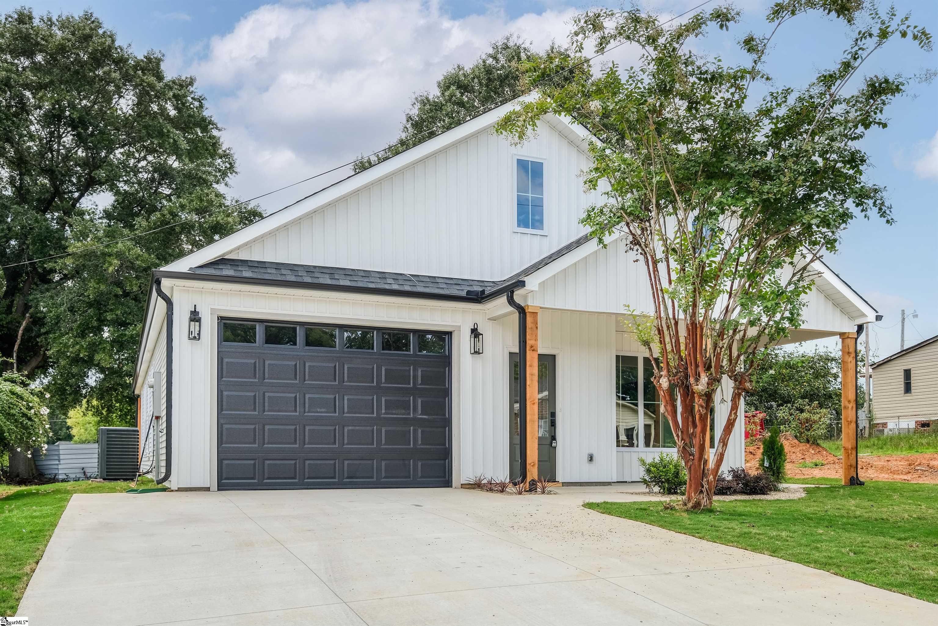 294 Morgan Street Greer, SC 29651