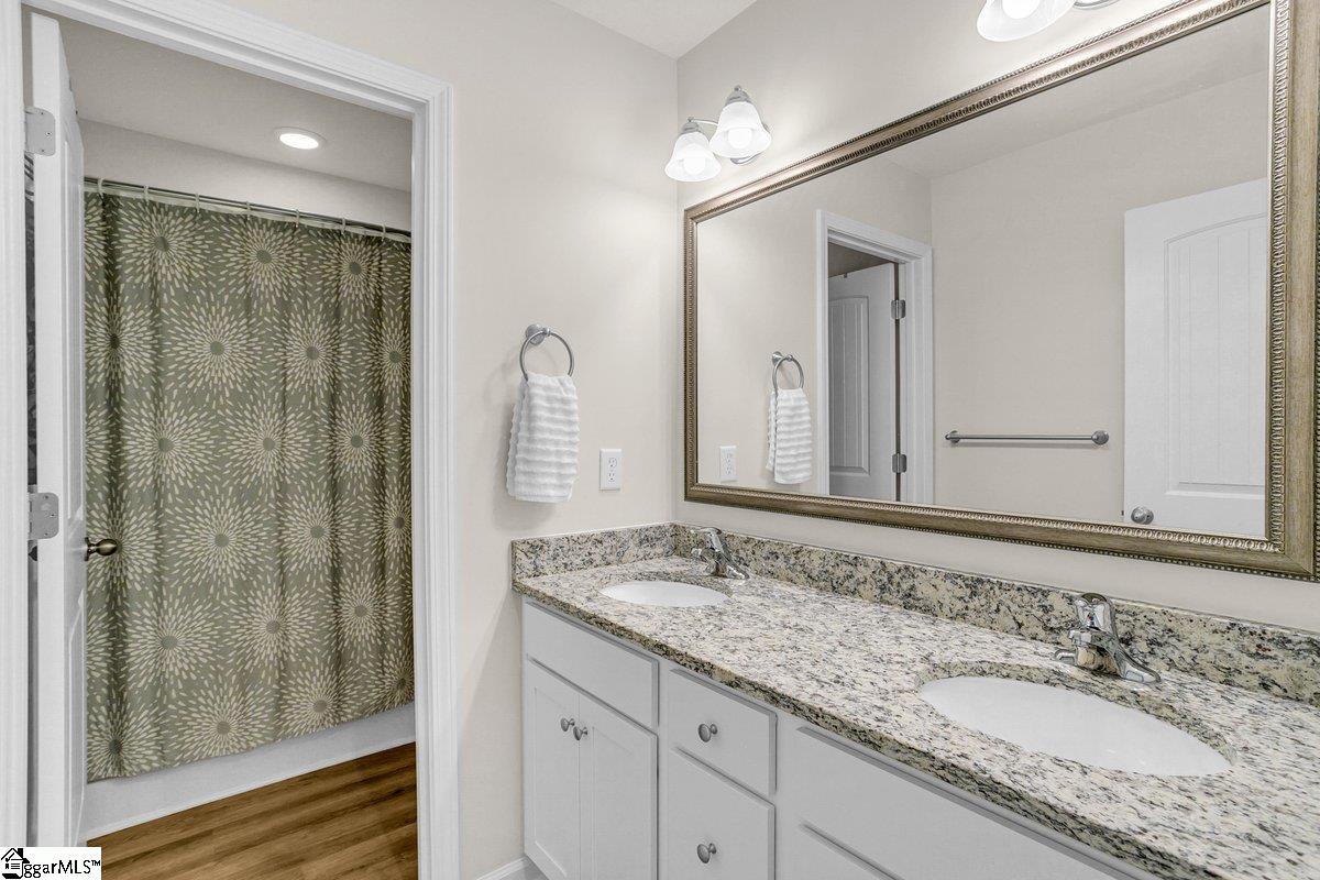 139 Strongridge Trail Simpsonville, SC 29681