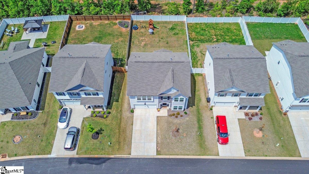139 Strongridge Trail Simpsonville, SC 29681