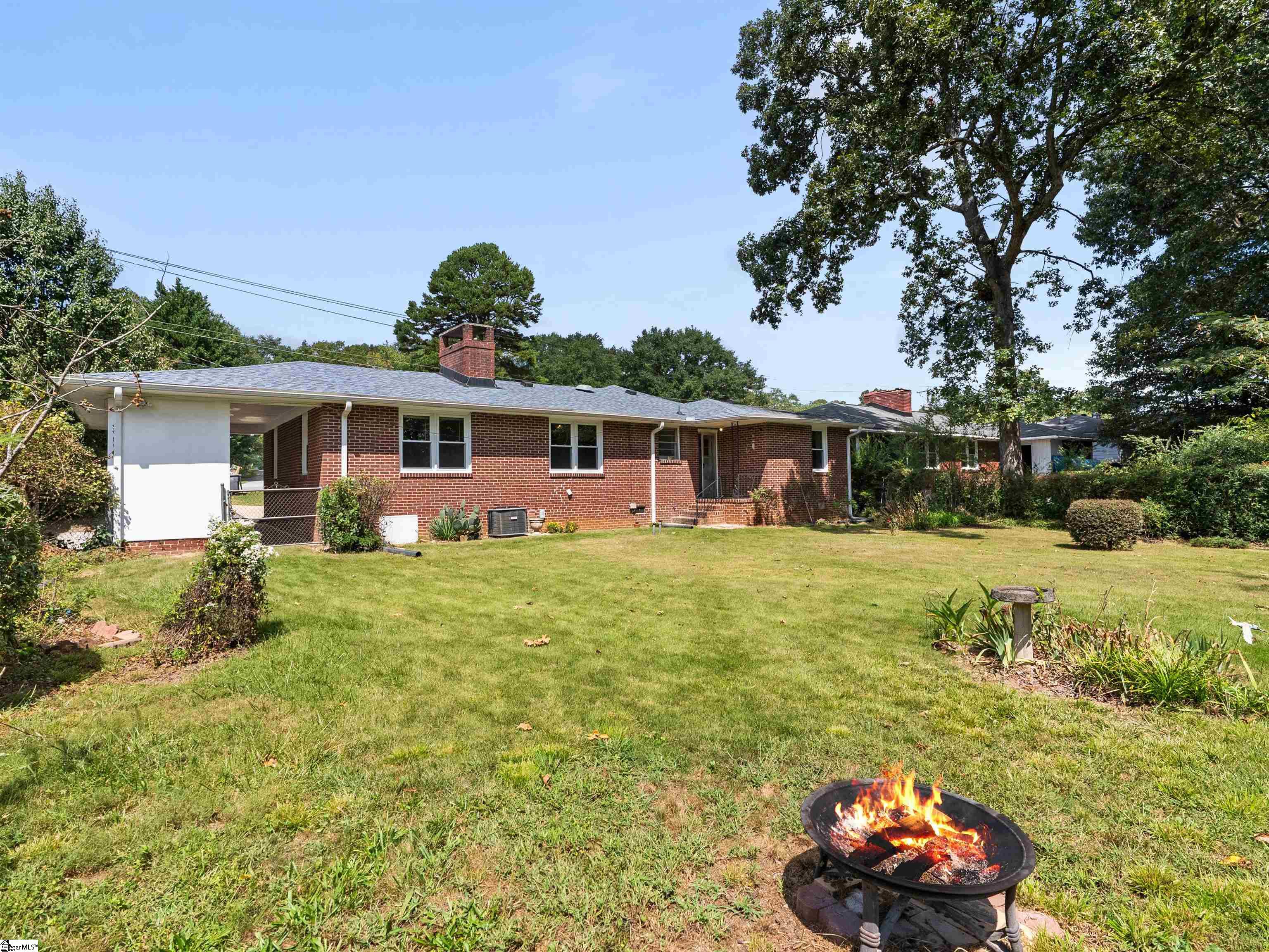 800 E Lee Road Taylors, SC 29687