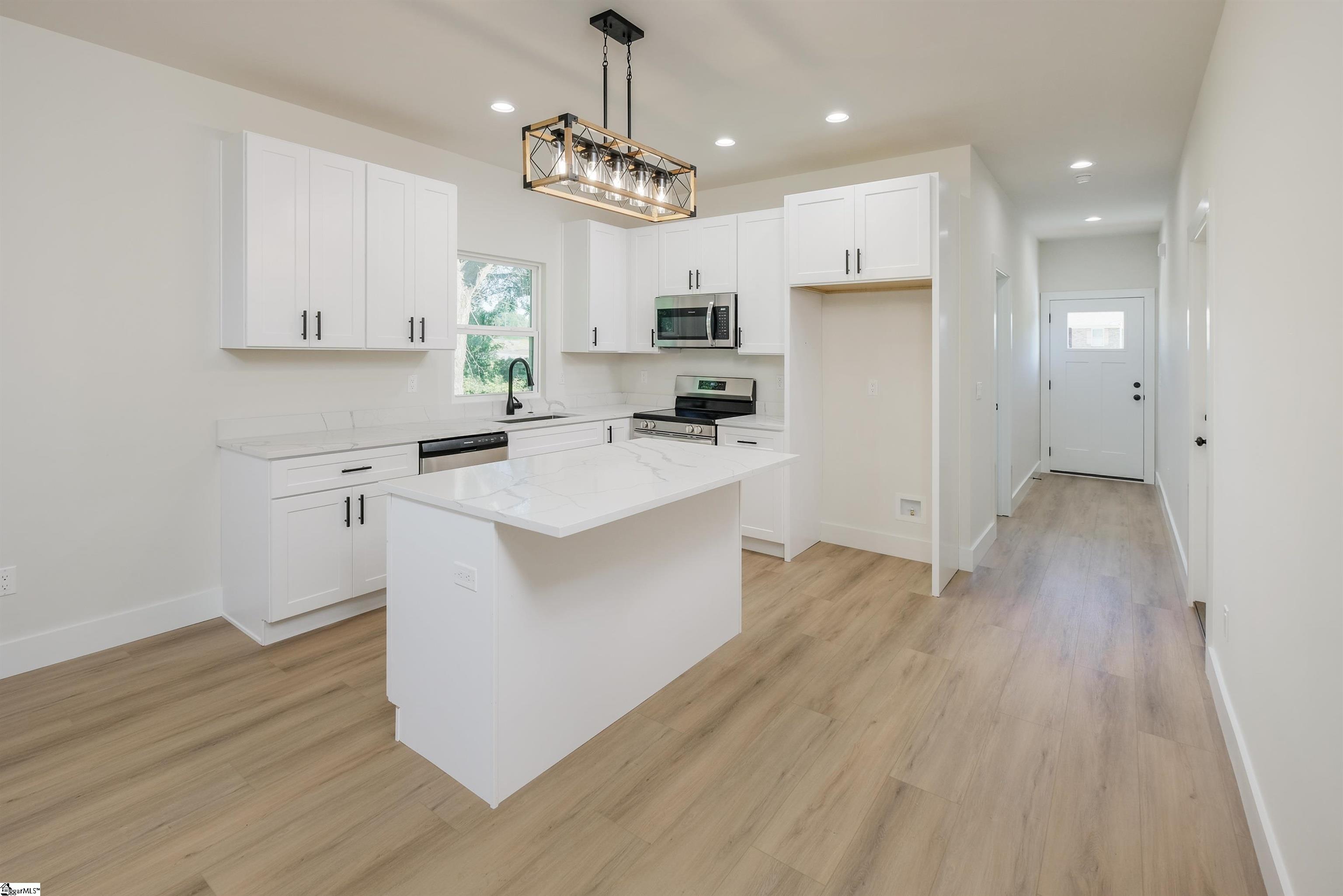 110 Simmons Road Woodruff, SC 29388