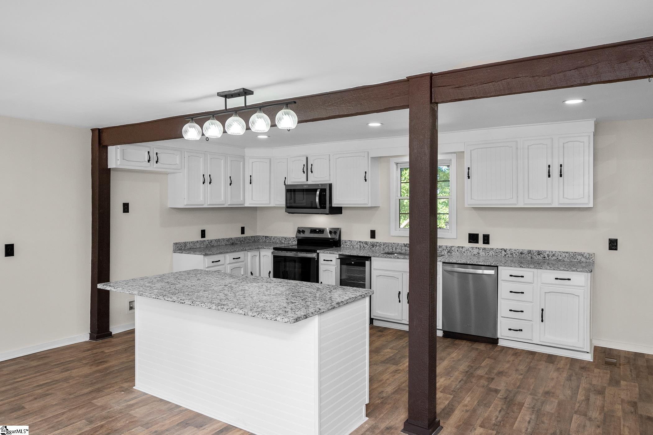 141 Agnes Drive Duncan, SC 29334