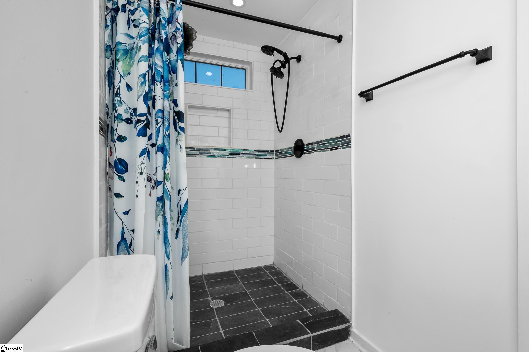 141 Agnes Drive Duncan, SC 29334