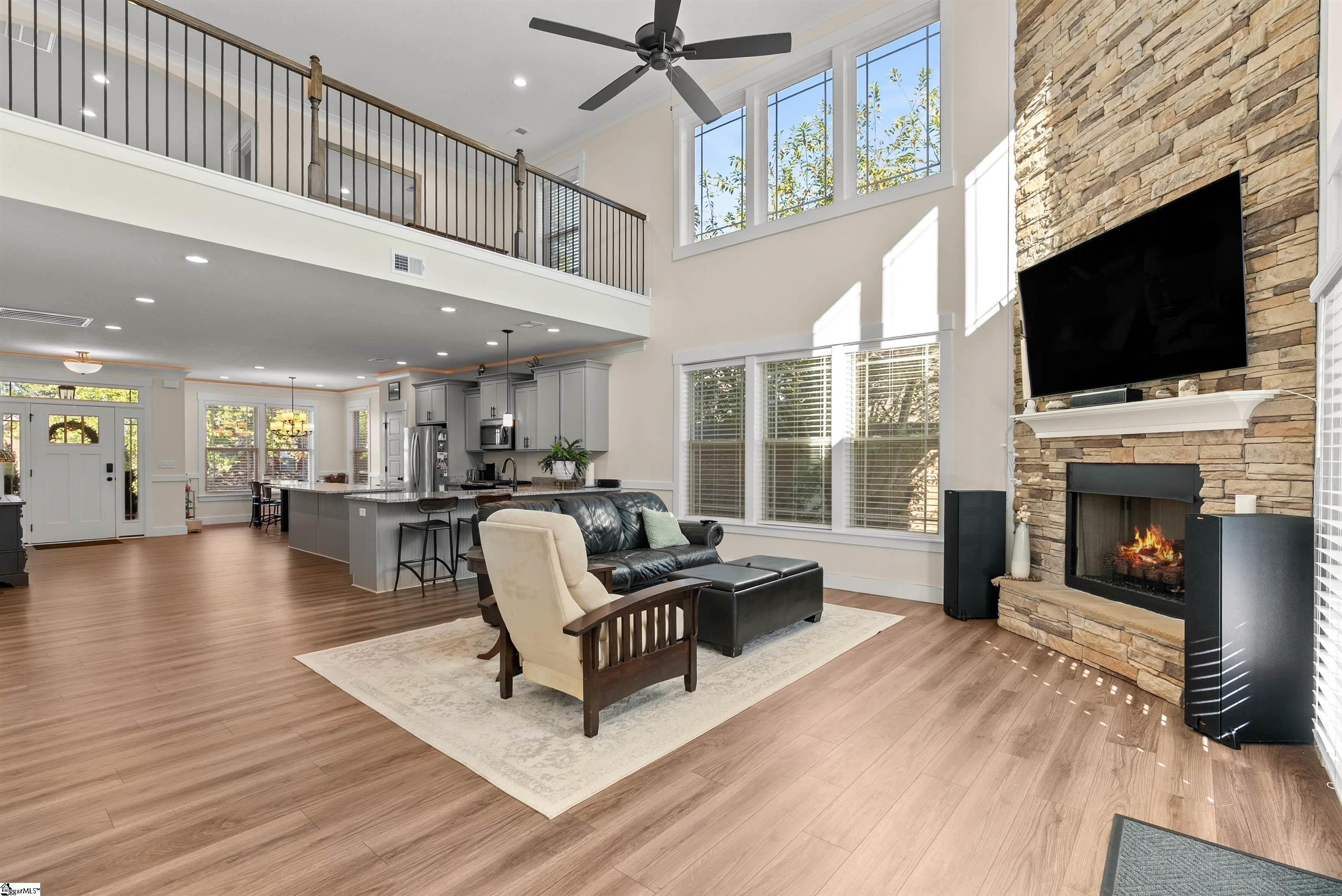 2 Double Crest Drive Taylors, SC 29687