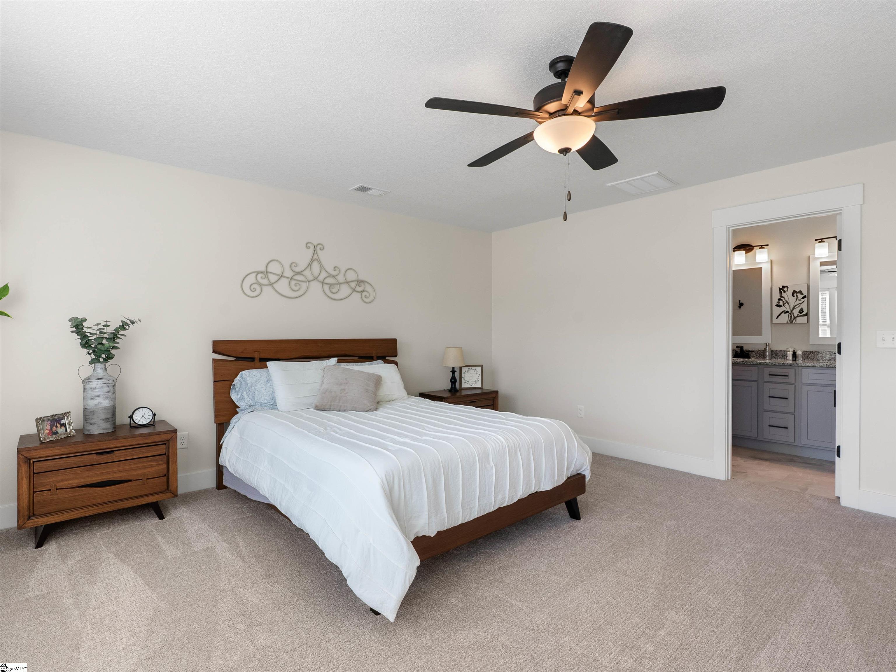 2 Double Crest Drive Taylors, SC 29687