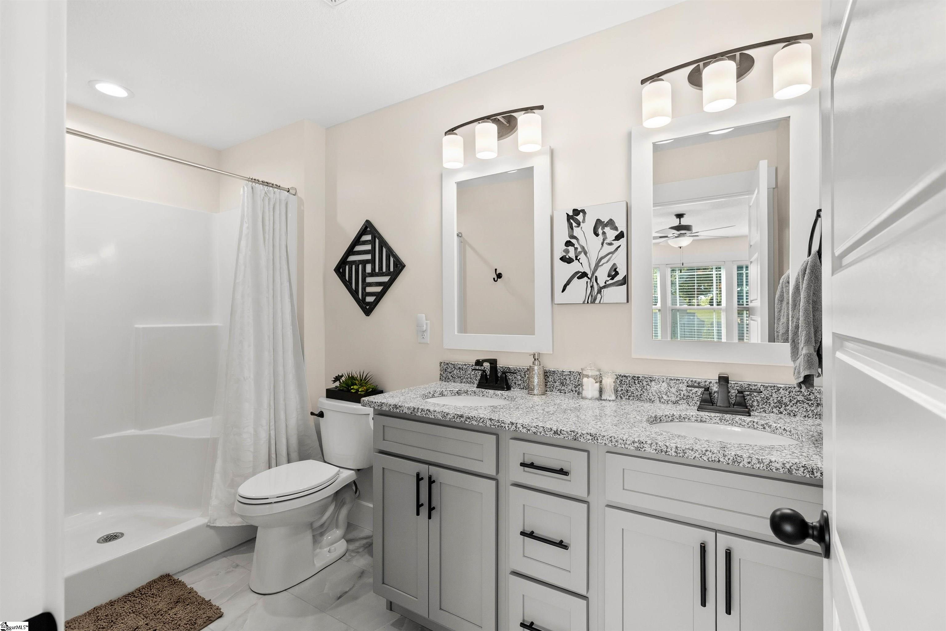 2 Double Crest Drive Taylors, SC 29687