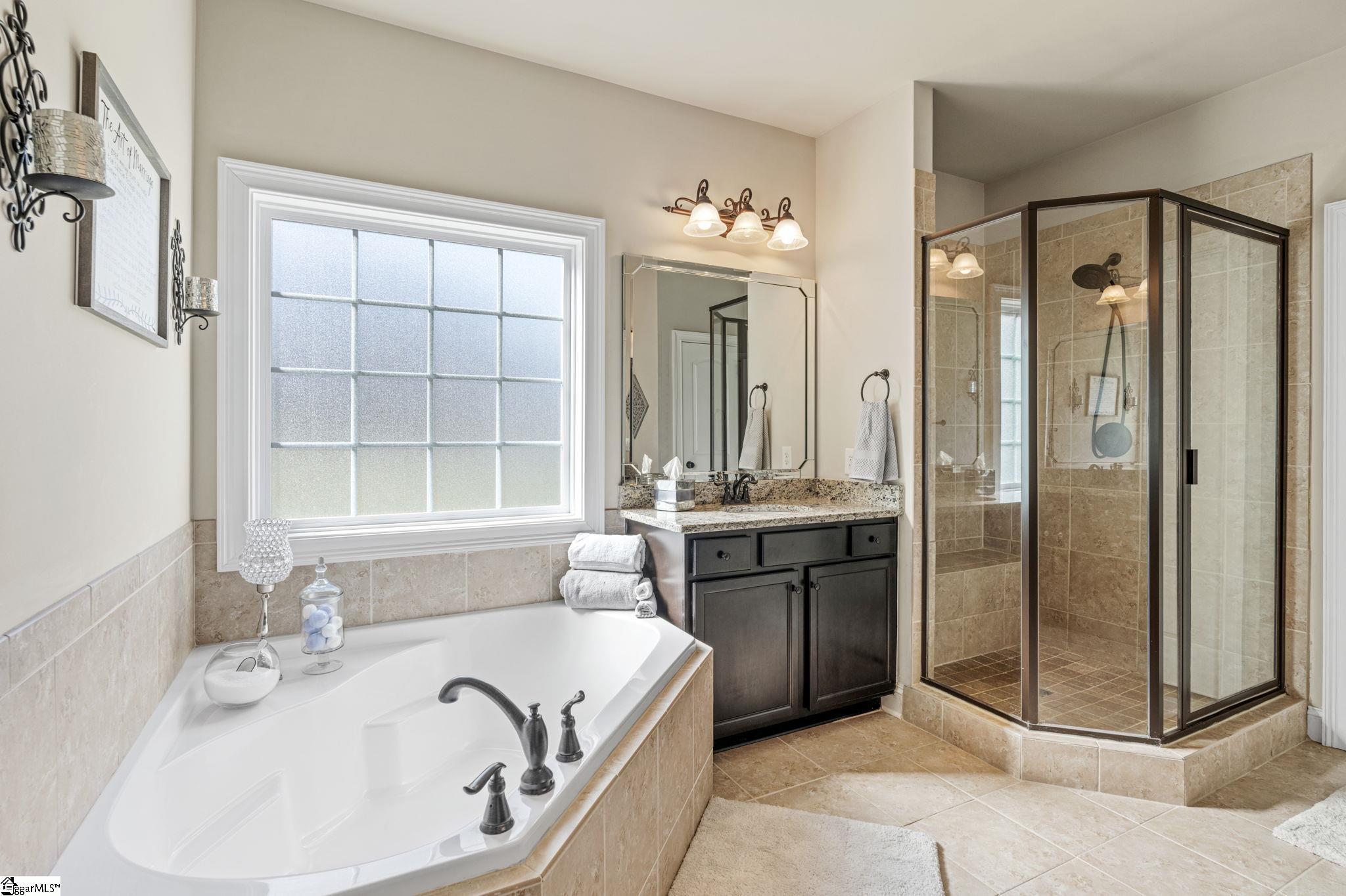 27 Laurelhart Lane Simpsonville, SC 29681