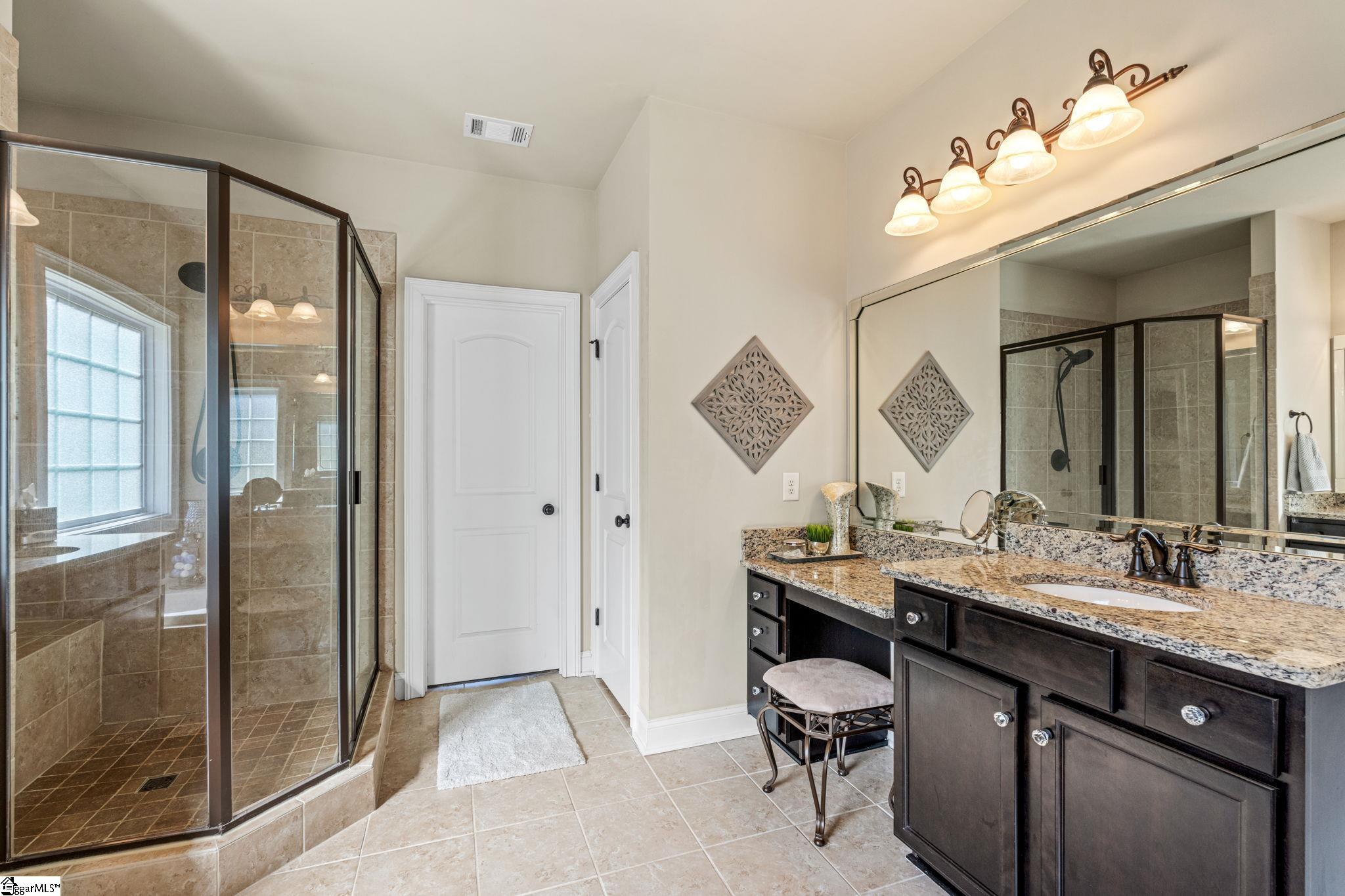 27 Laurelhart Lane Simpsonville, SC 29681