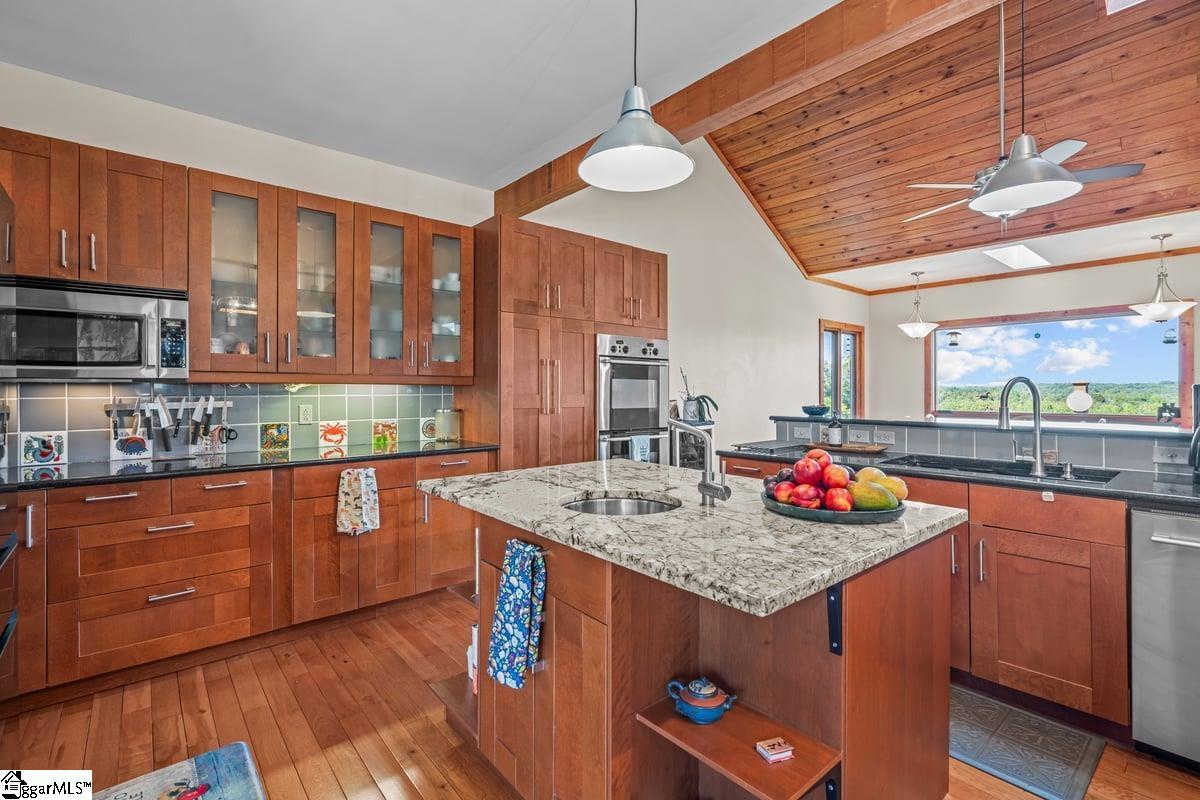 162 Riggins Bridge Road Liberty, SC 29657