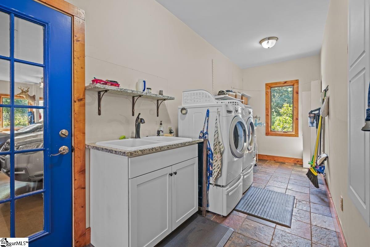 162 Riggins Bridge Road Liberty, SC 29657