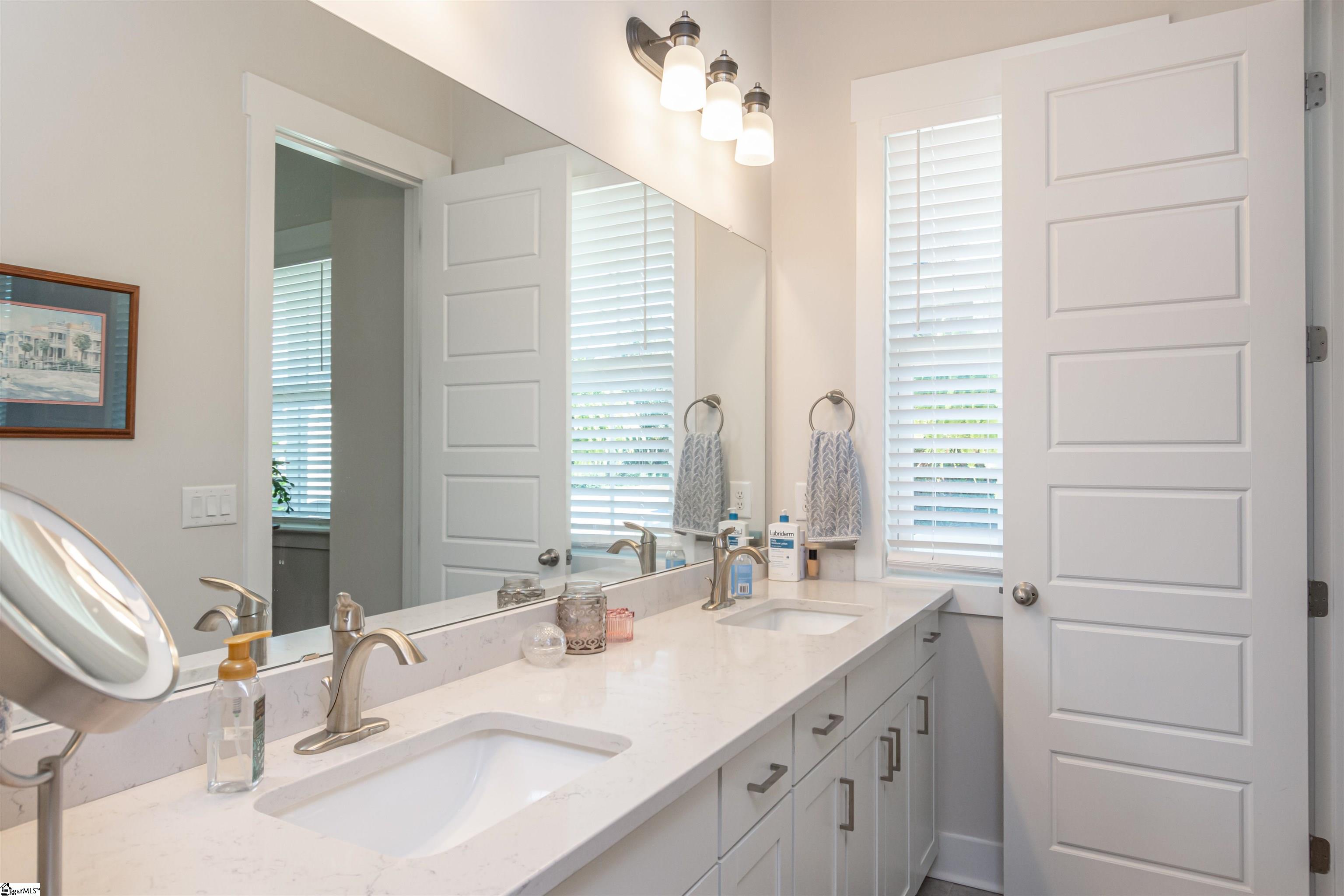 176 Rudisal Street Duncan, SC 29302