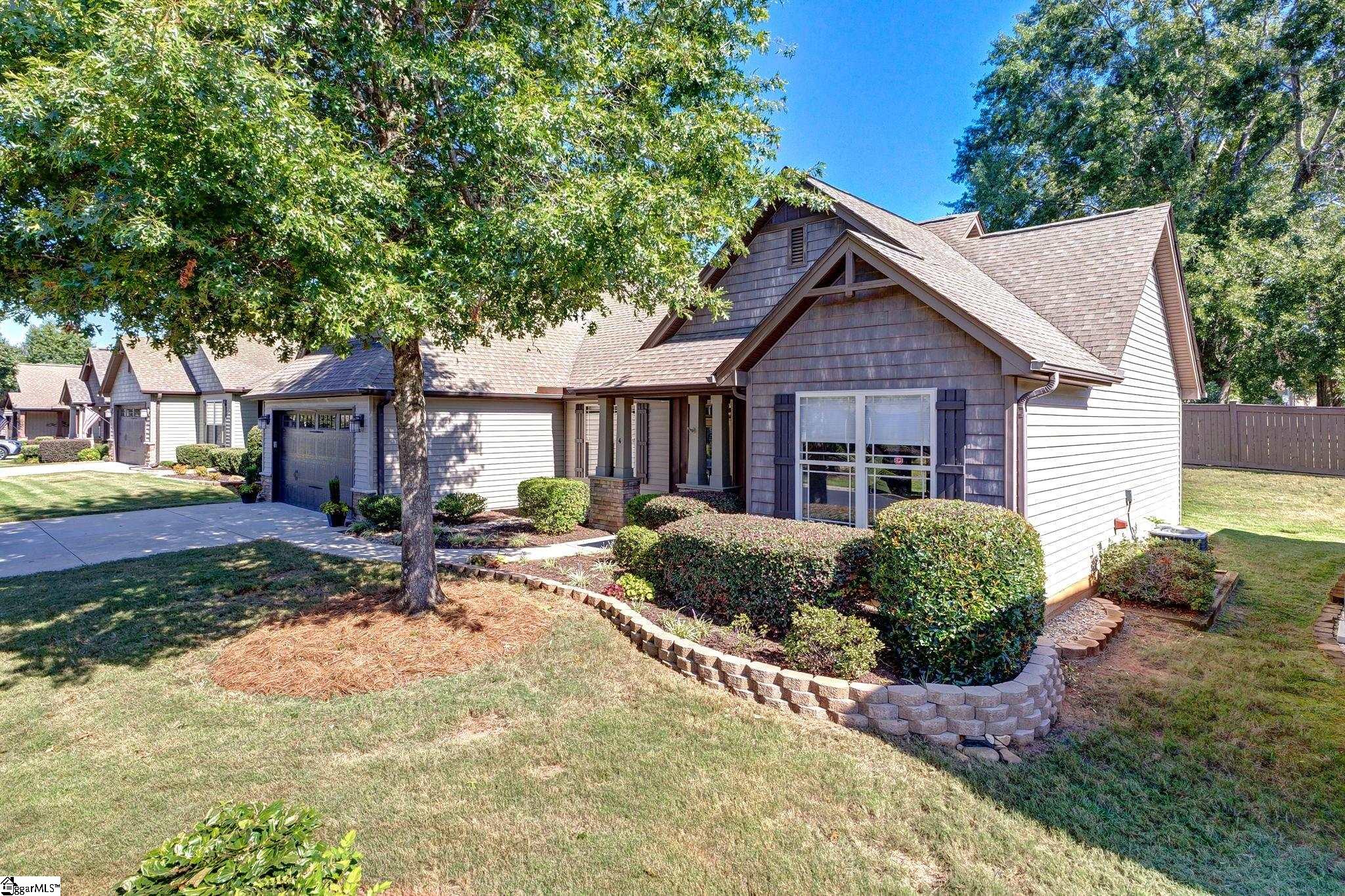 4 Dolerite Drive Taylors, SC 29687