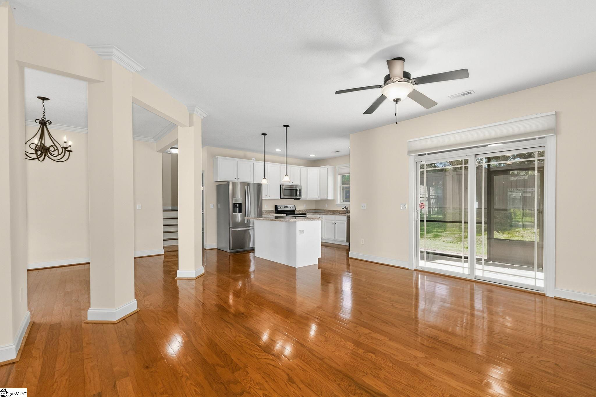 4 Dolerite Drive Taylors, SC 29687