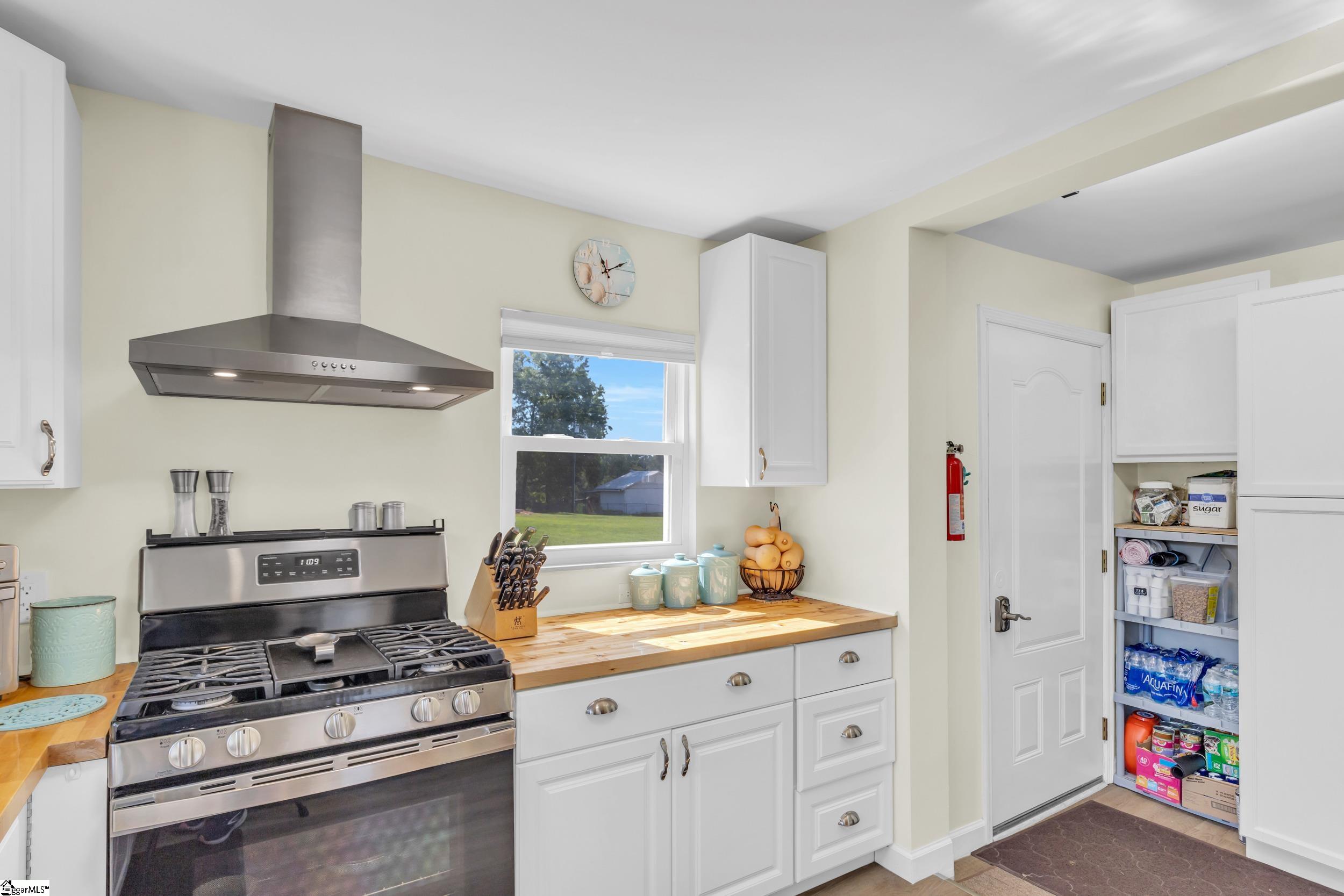 422 Old Georgia Road Pelzer, SC 29669