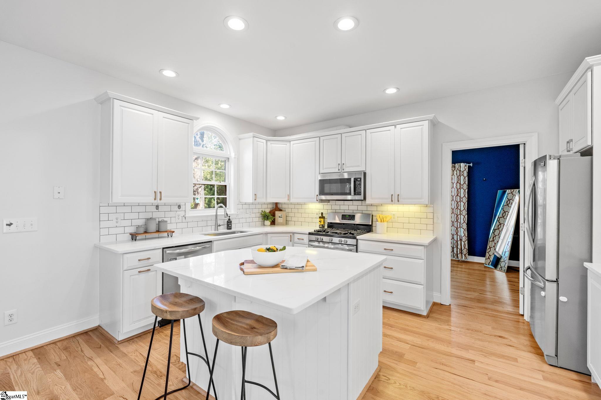 220 Huddersfield Drive Simpsonville, SC 29681