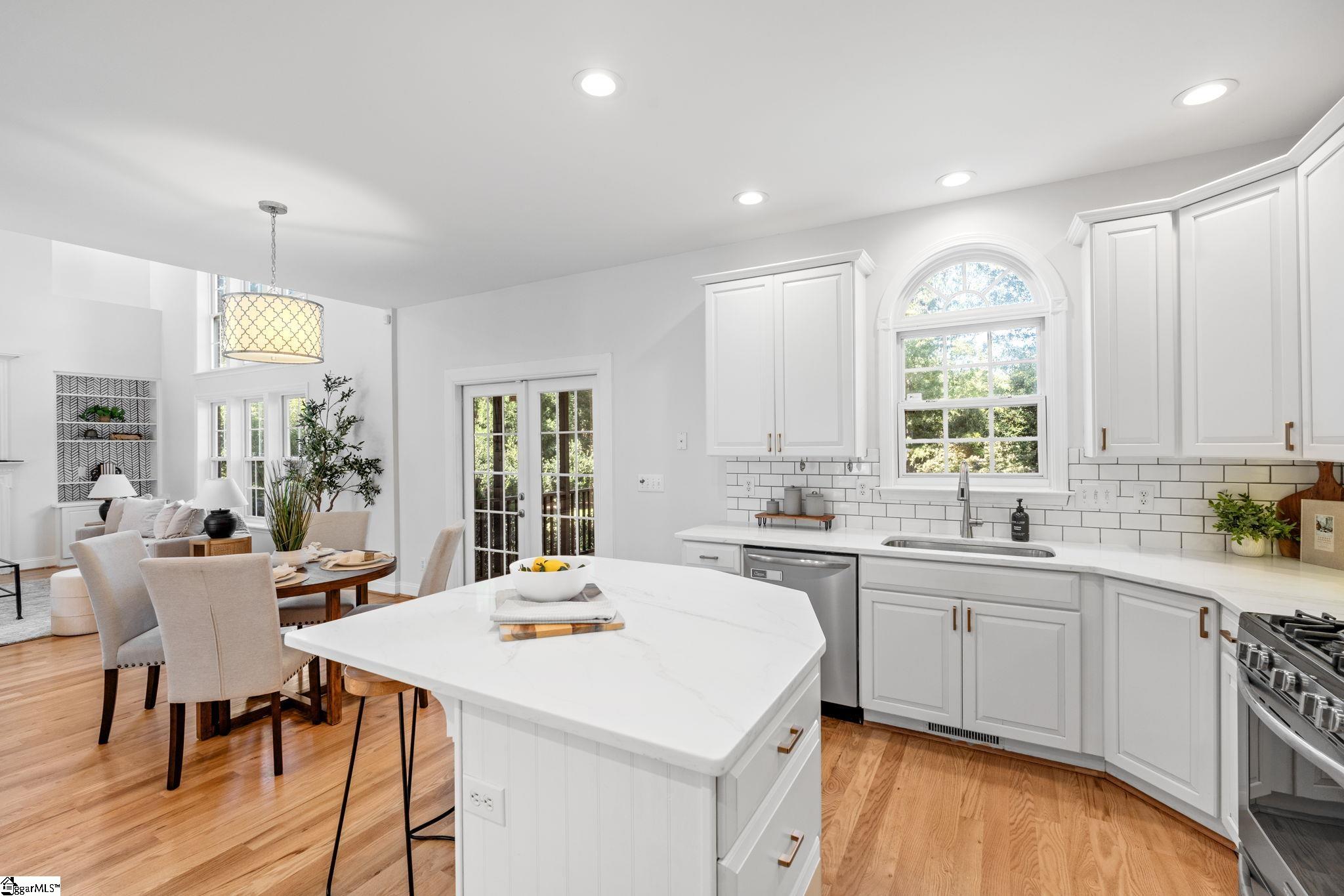 220 Huddersfield Drive Simpsonville, SC 29681