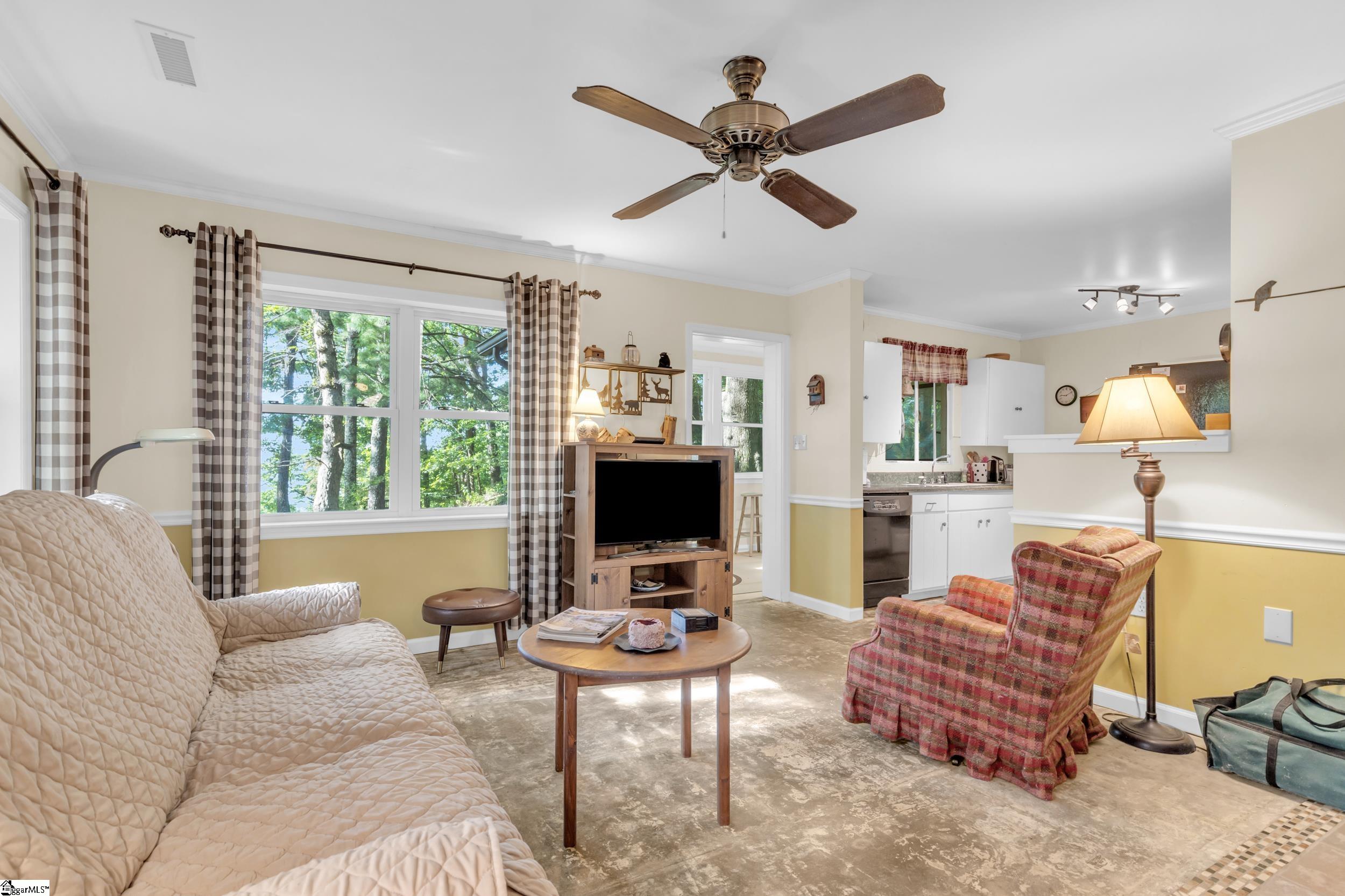 3605 Skyuka Mountain Road Columbus, NC 28722