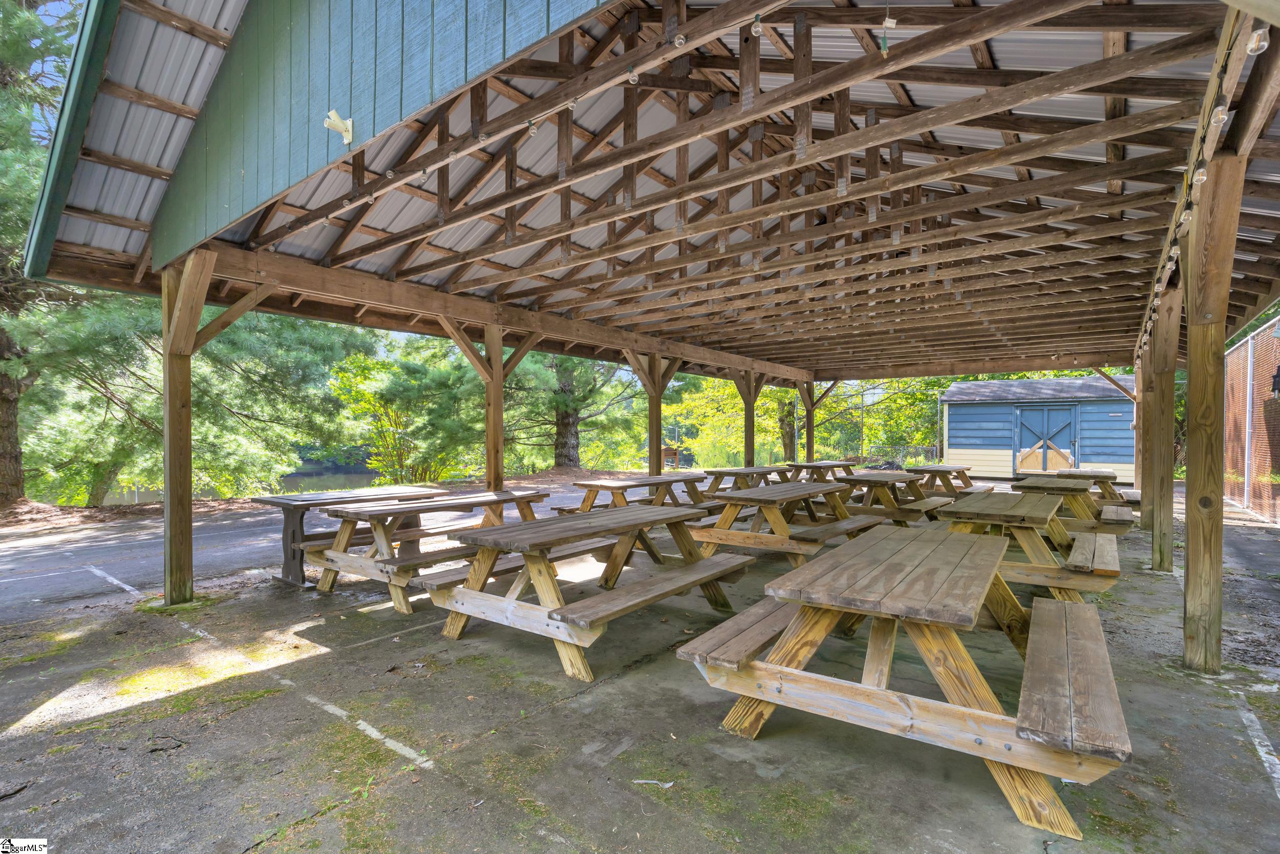 3605 Skyuka Mountain Road Columbus, NC 28722