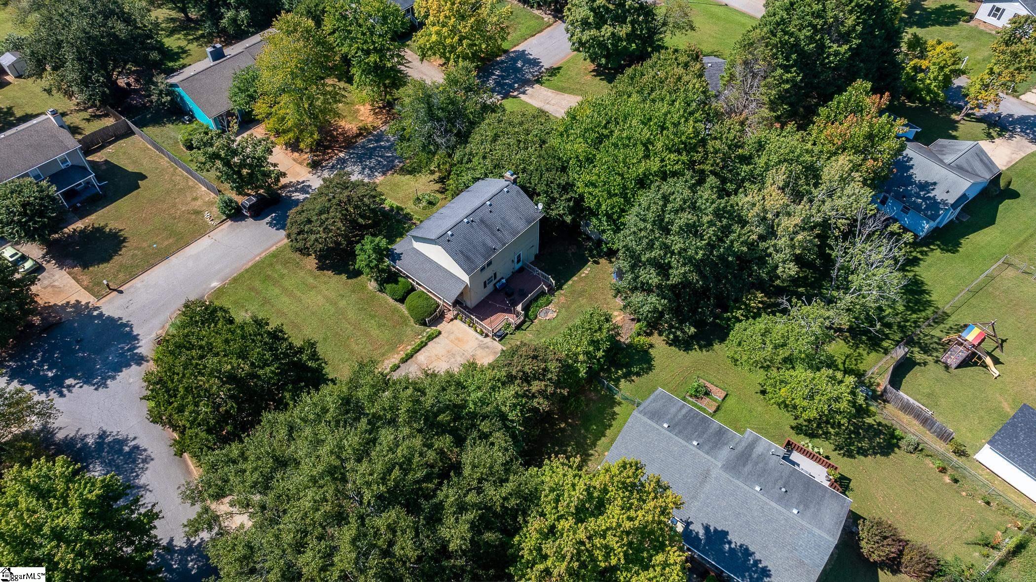 203 Camellia Lane Simpsonville, SC 29681