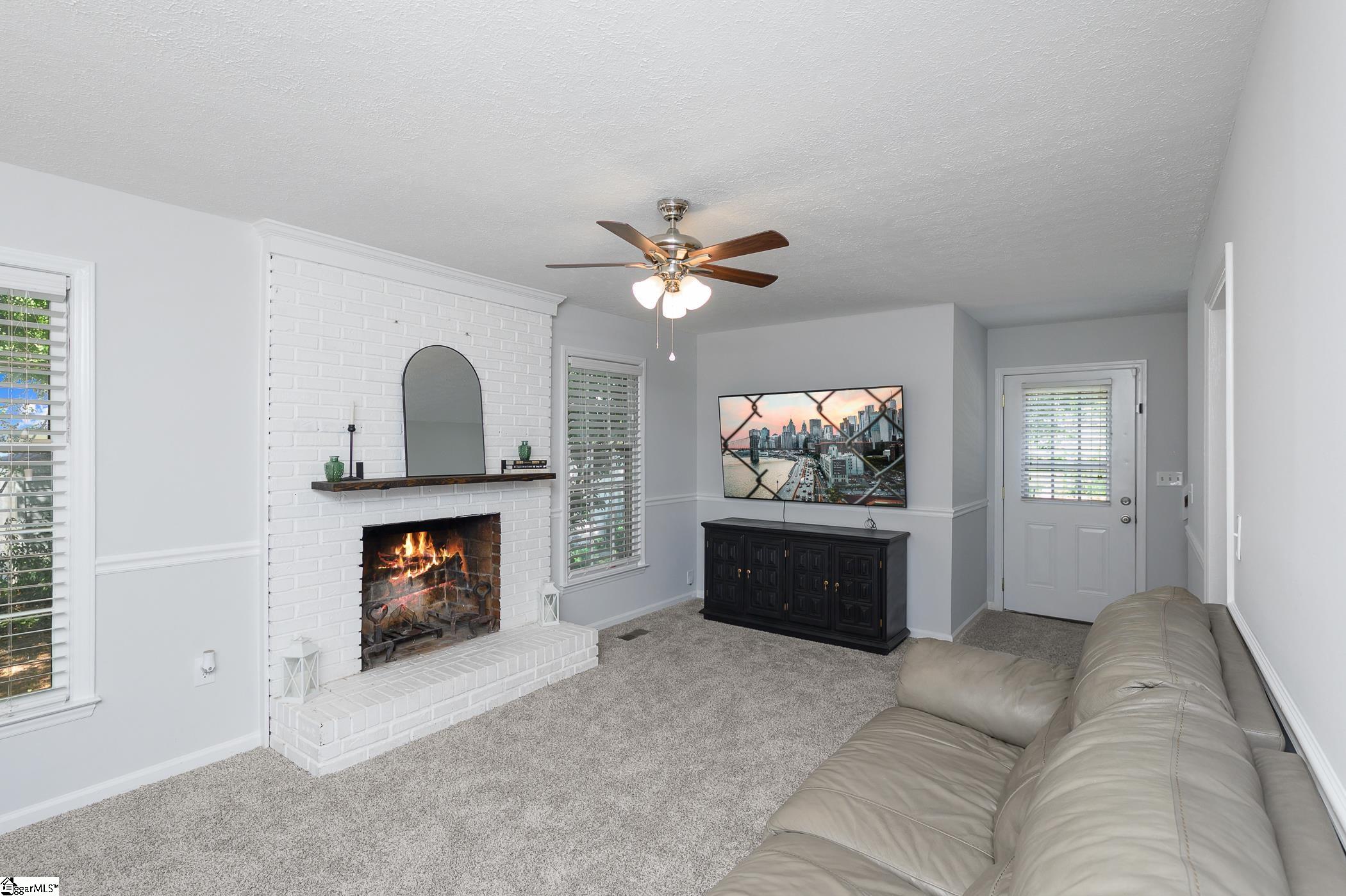 203 Camellia Lane Simpsonville, SC 29681