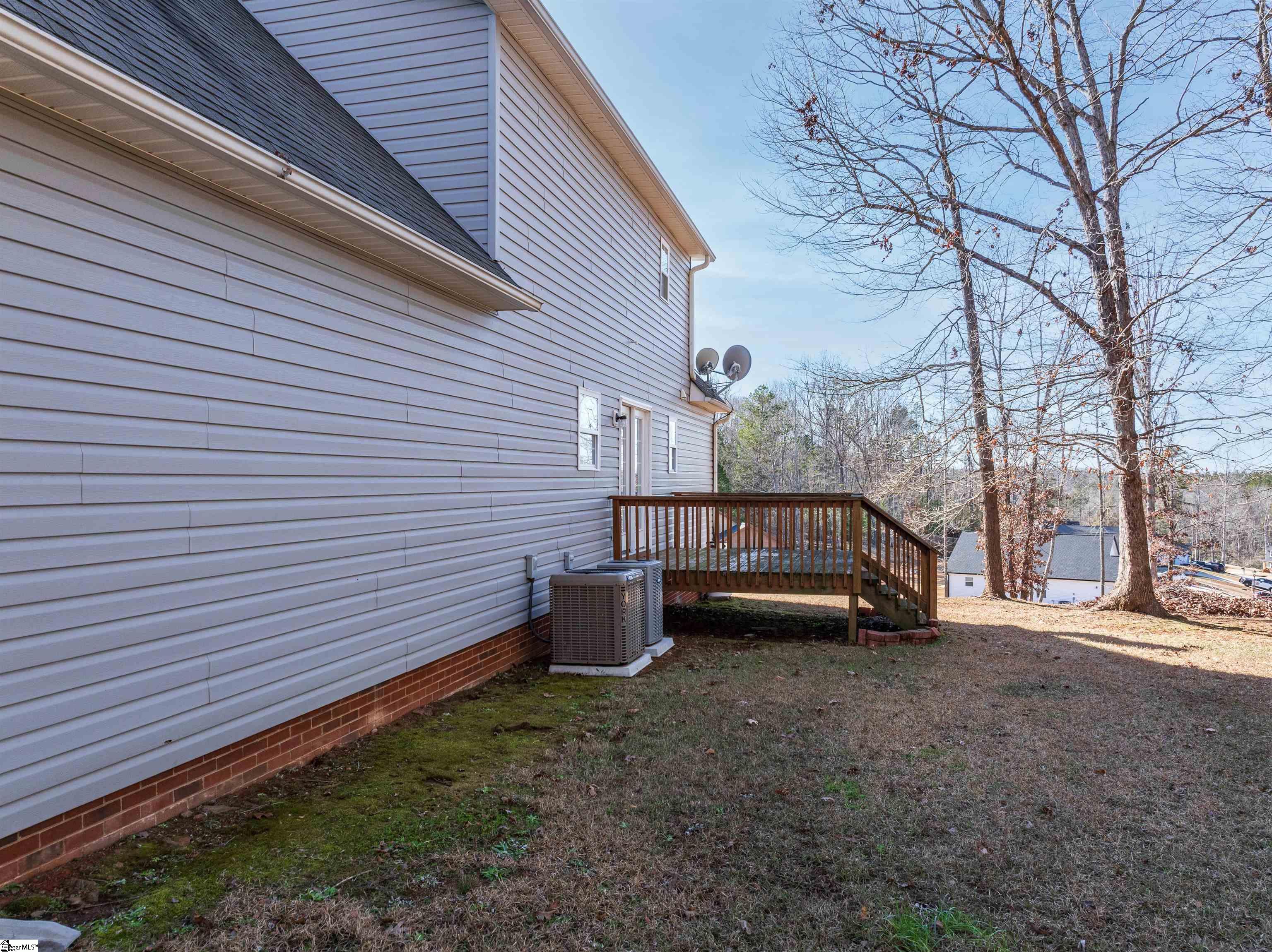 160 Blake Garrison Drive Roebuck, SC 29376