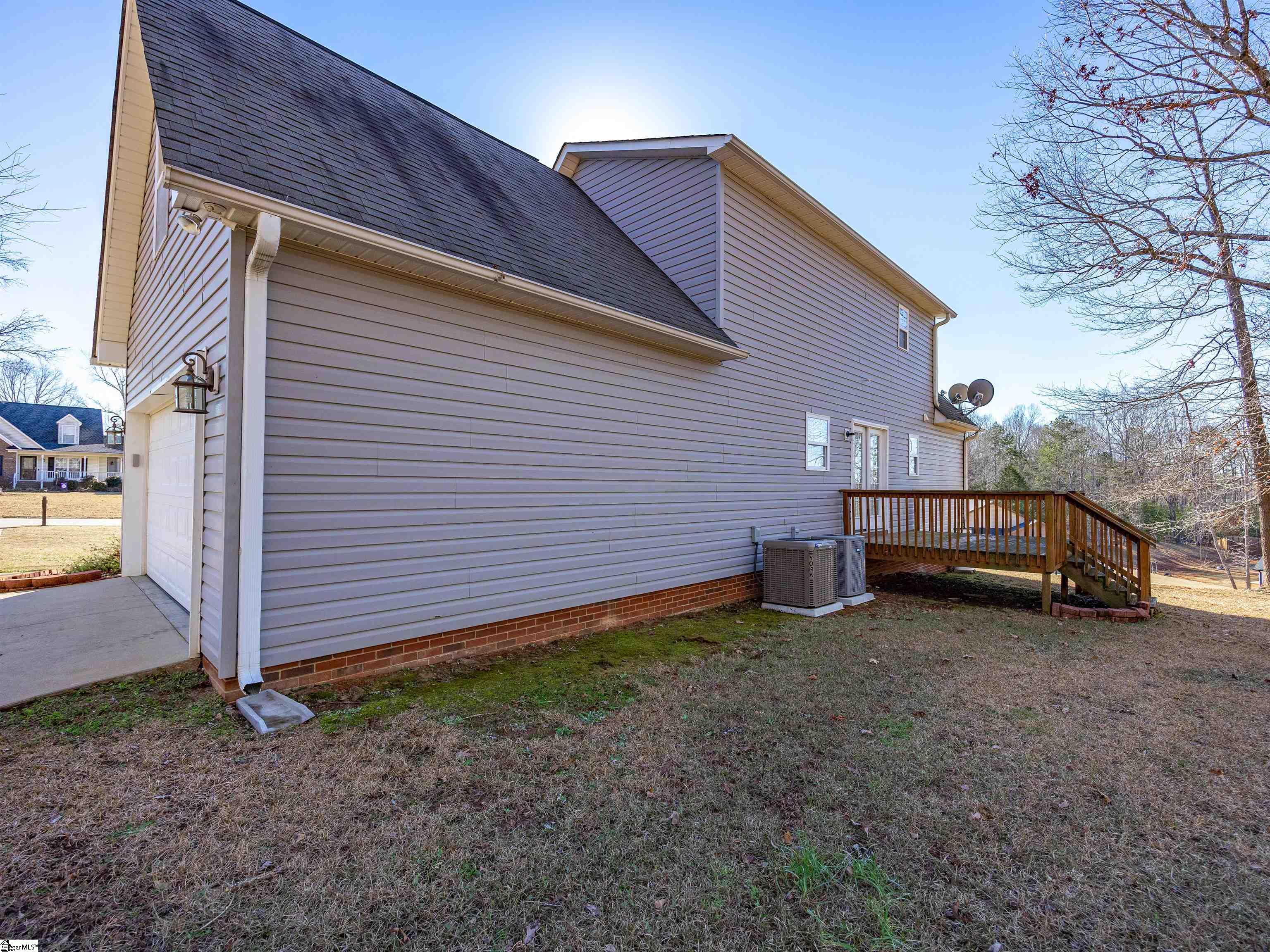 160 Blake Garrison Drive Roebuck, SC 29376