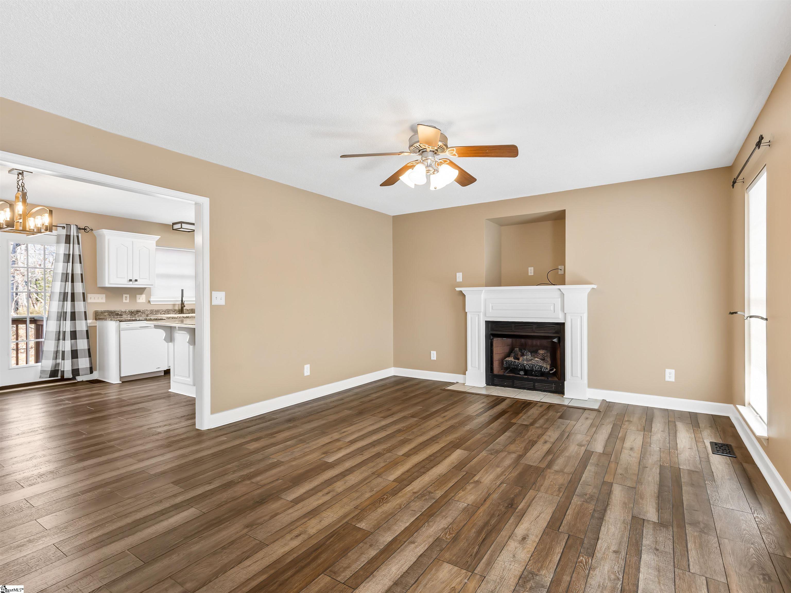 160 Blake Garrison Drive Roebuck, SC 29376