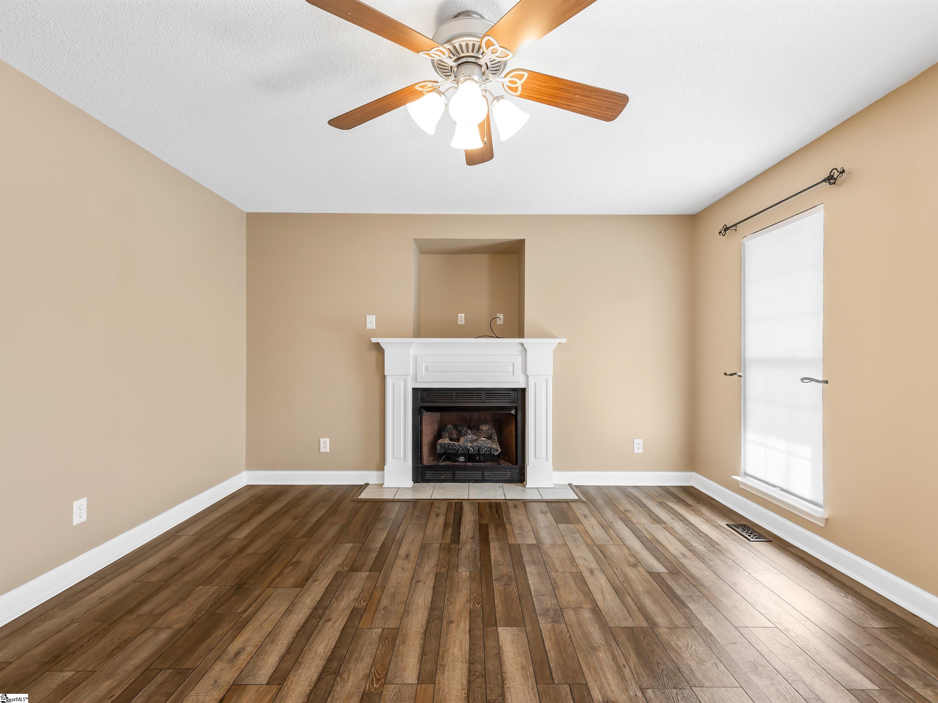 160 Blake Garrison Drive Roebuck, SC 29376