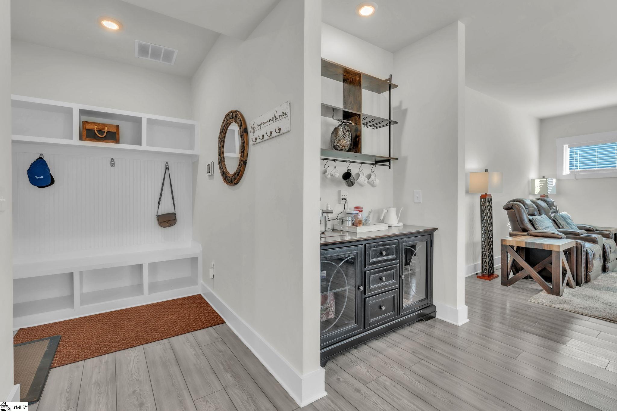 328 Roderick Lane Greenville, SC 29605
