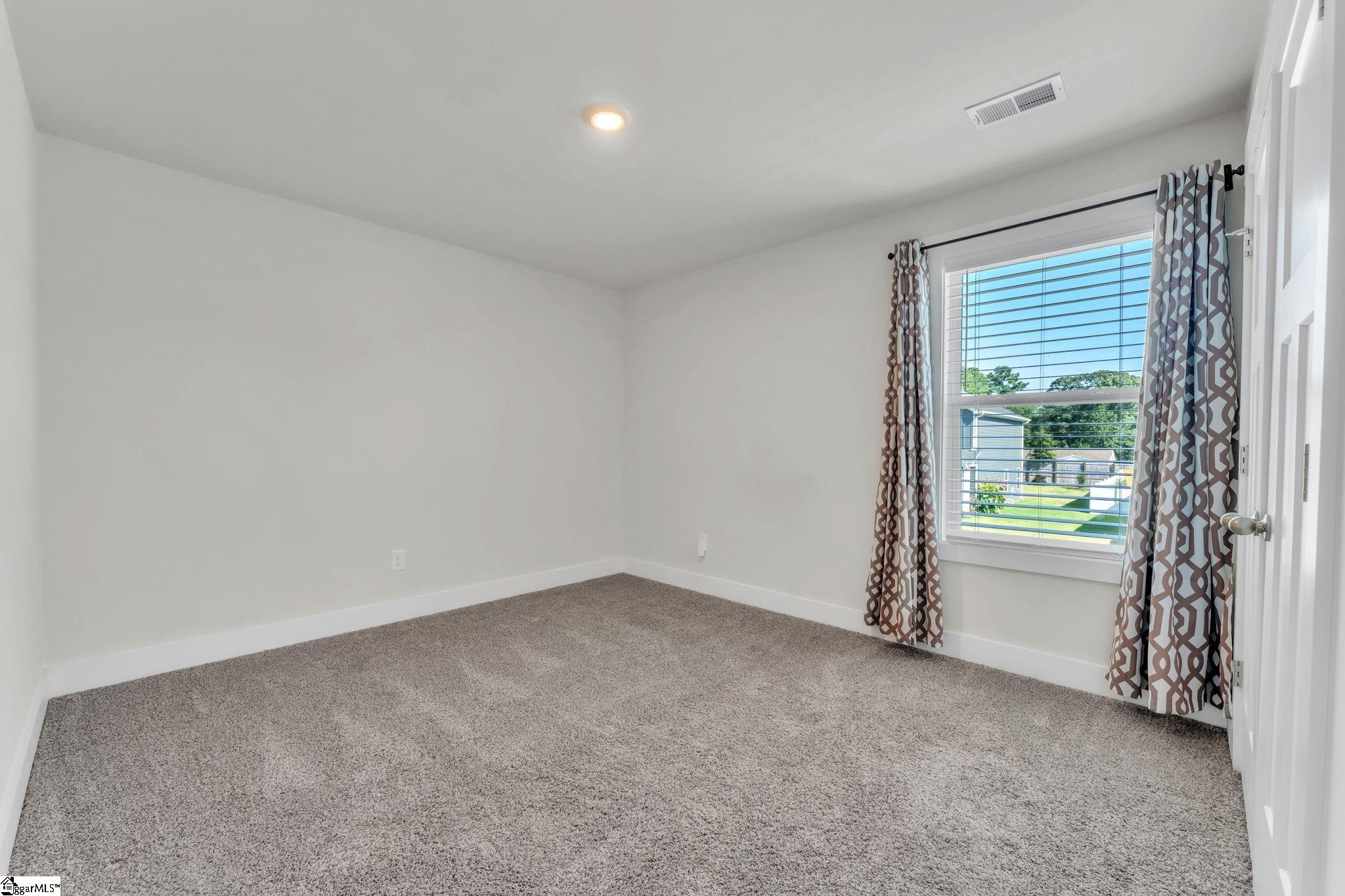 328 Roderick Lane Greenville, SC 29605