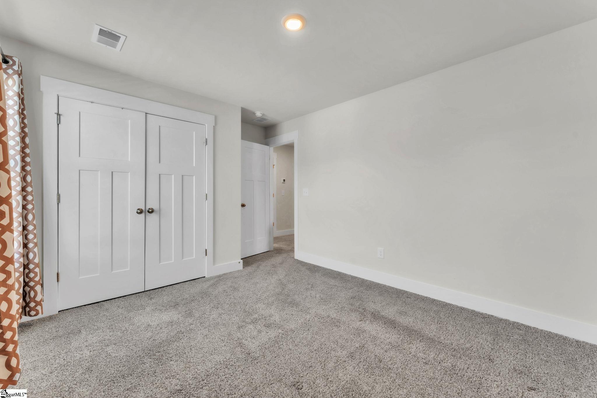 328 Roderick Lane Greenville, SC 29605