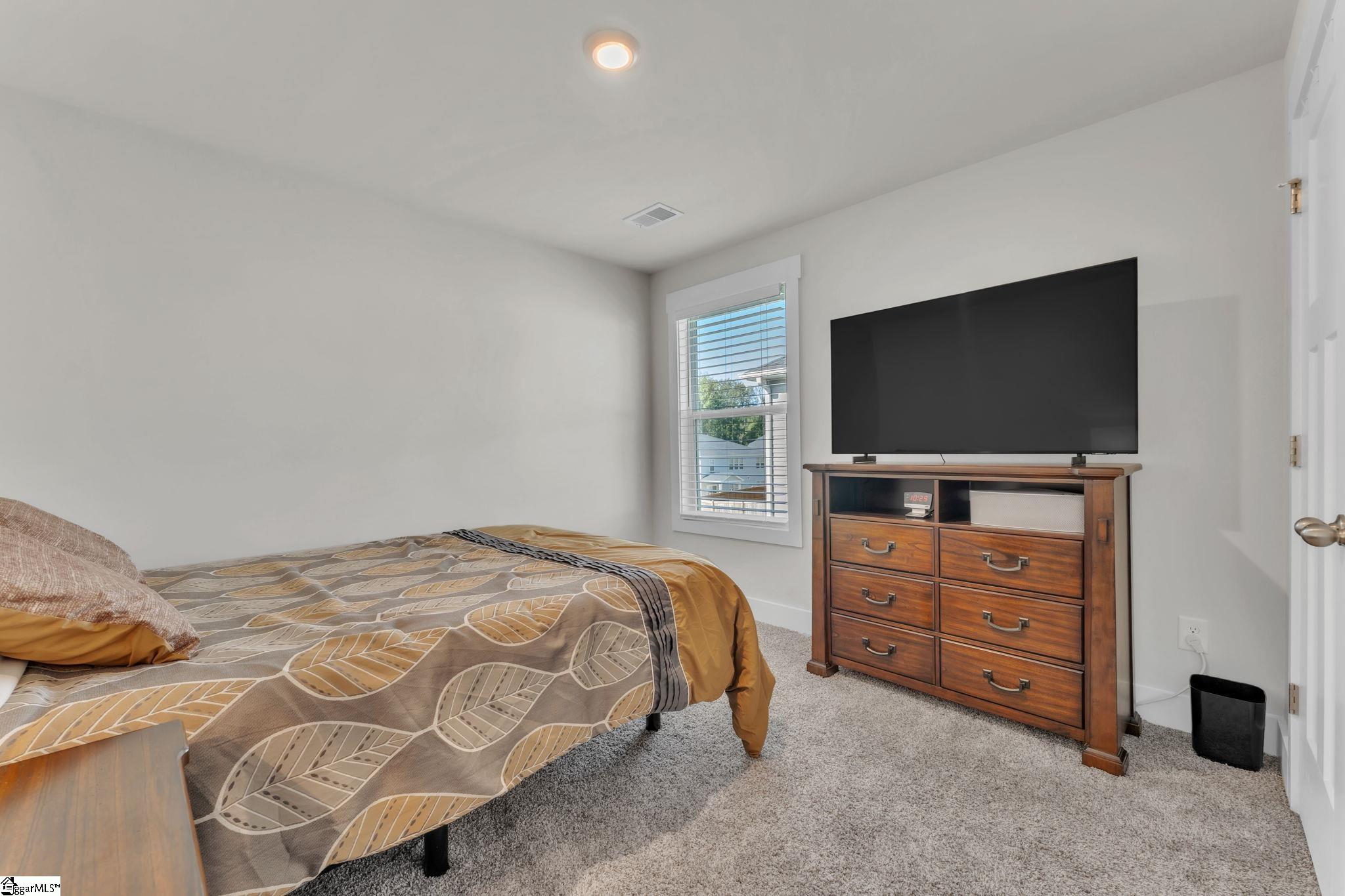 328 Roderick Lane Greenville, SC 29605