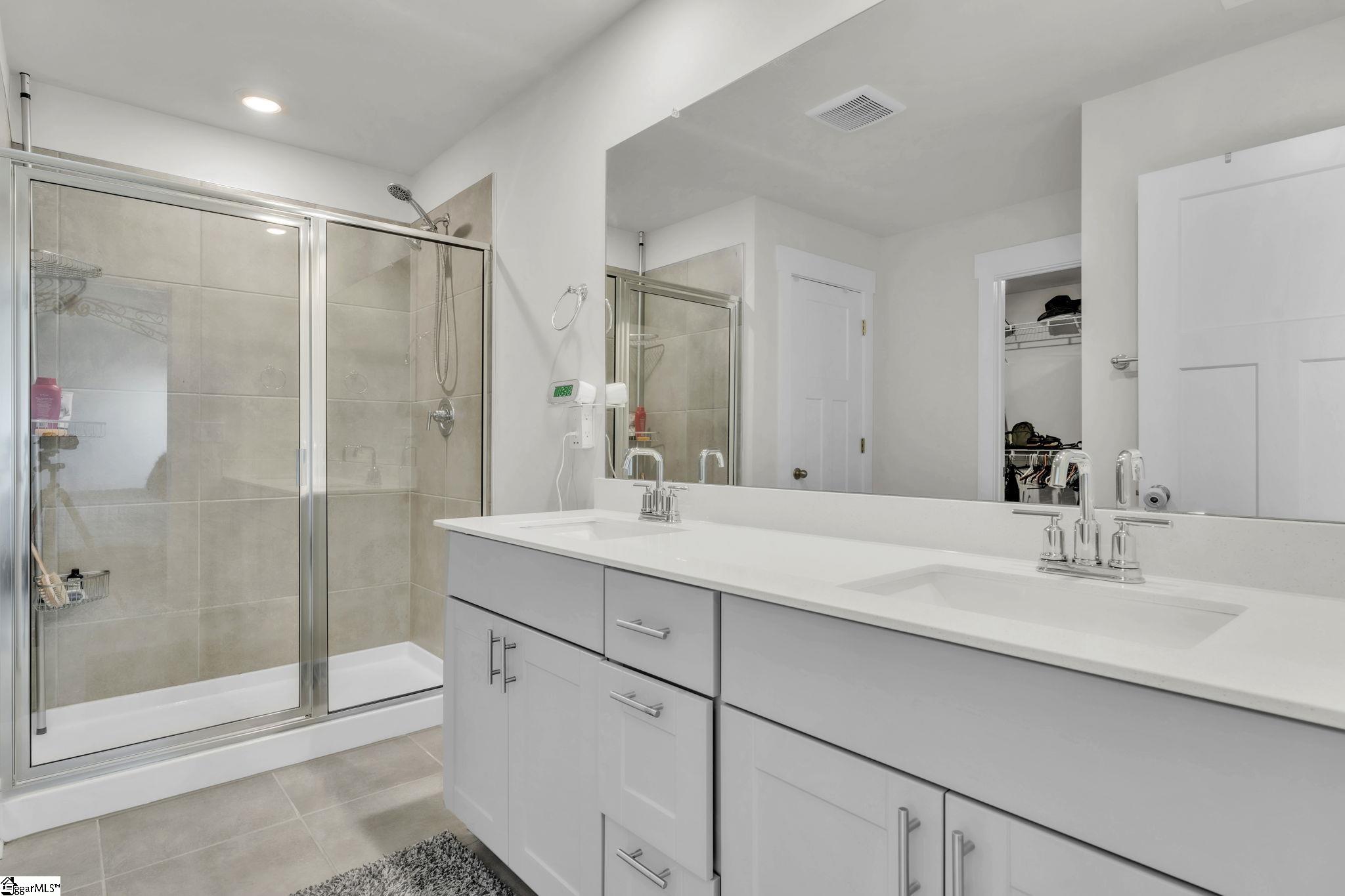 328 Roderick Lane Greenville, SC 29605