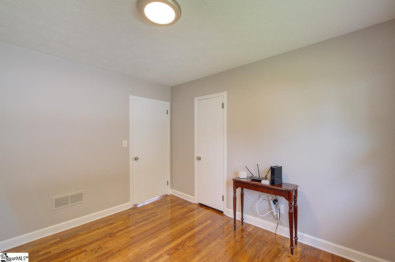 301 Bannister Street Easley, SC 29640