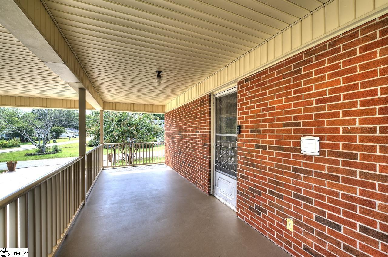 301 Bannister Street Easley, SC 29640