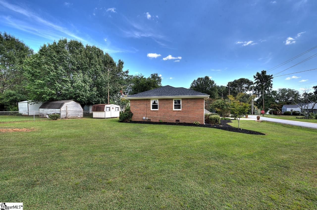 301 Bannister Street Easley, SC 29640