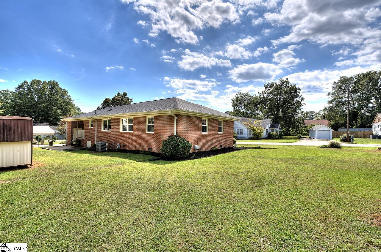 301 Bannister Street Easley, SC 29640