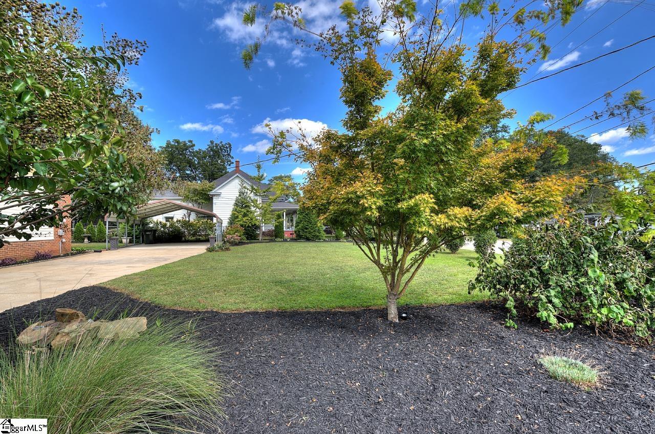 301 Bannister Street Easley, SC 29640