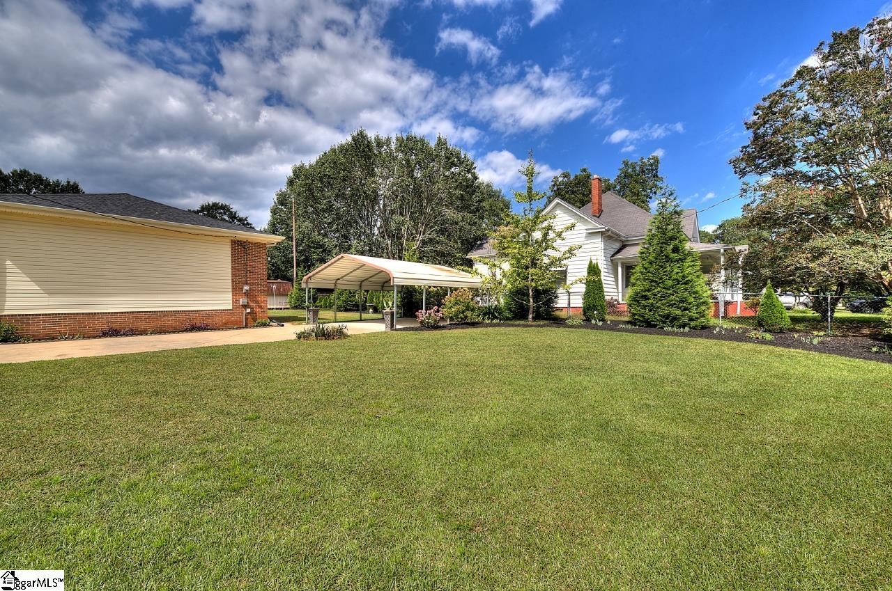 301 Bannister Street Easley, SC 29640