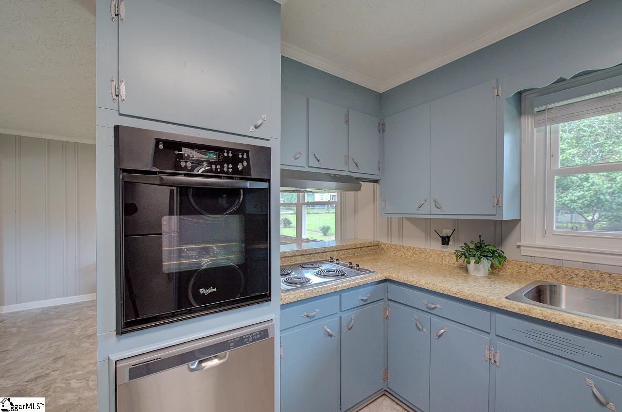 301 Bannister Street Easley, SC 29640