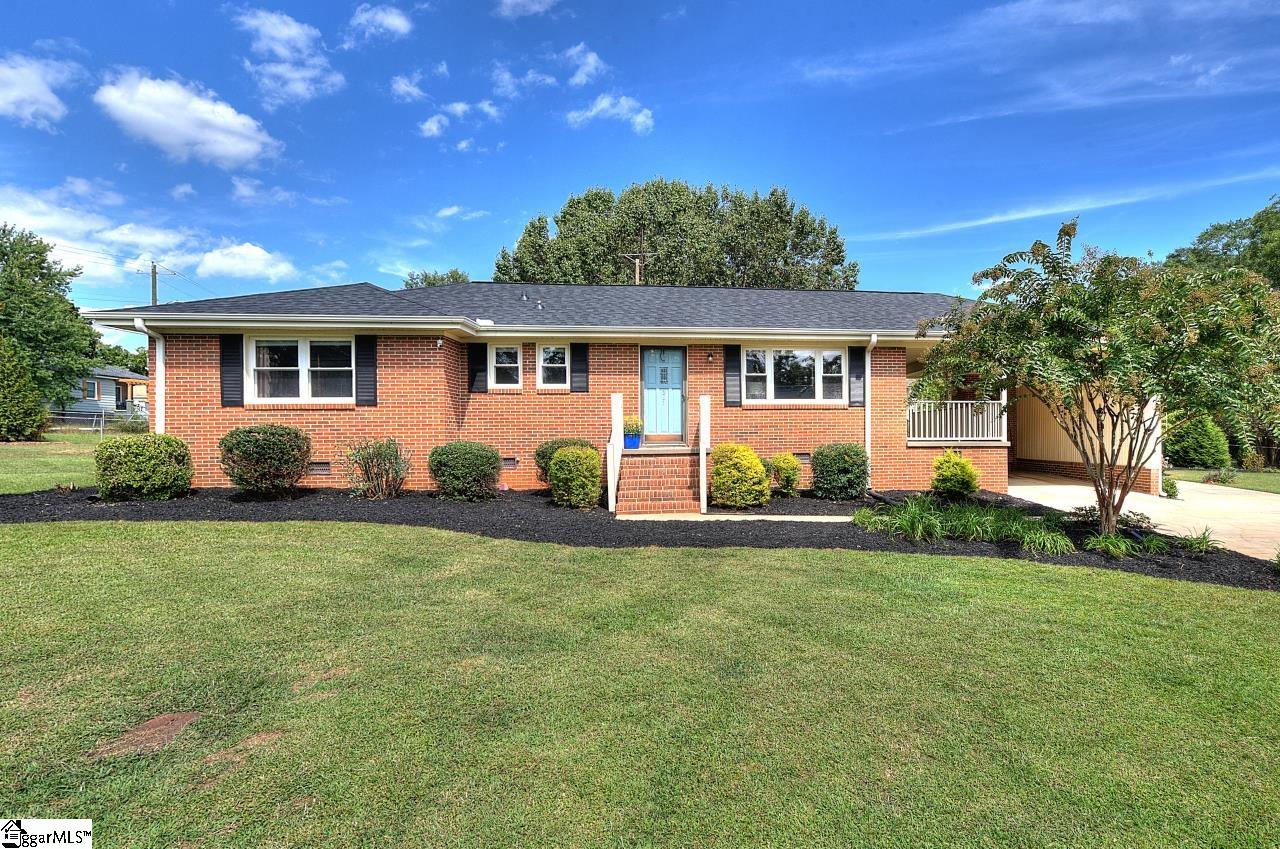 301 Bannister Street Easley, SC 29640