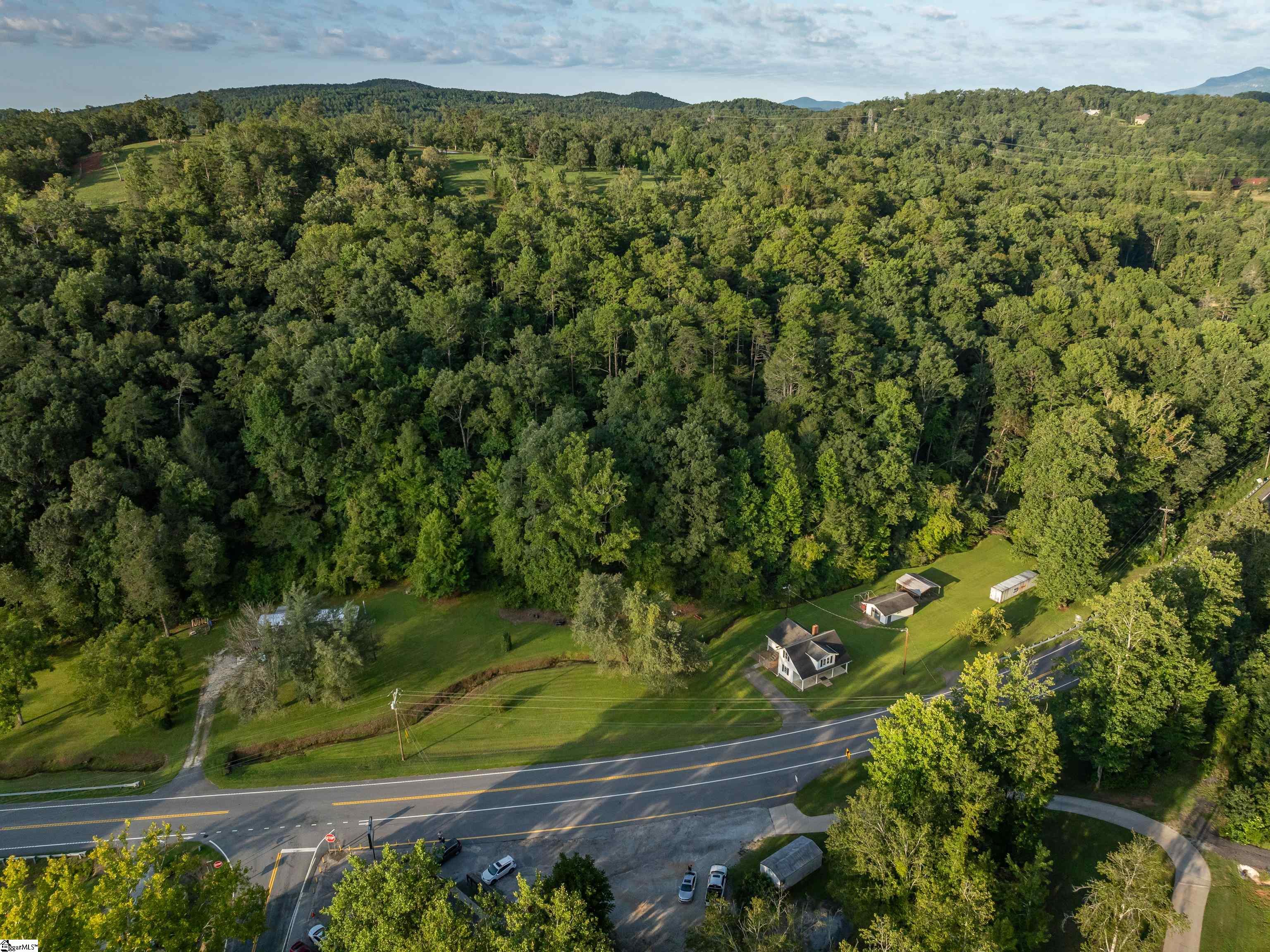 4269-4273 Greer Highway Marietta, SC 29661