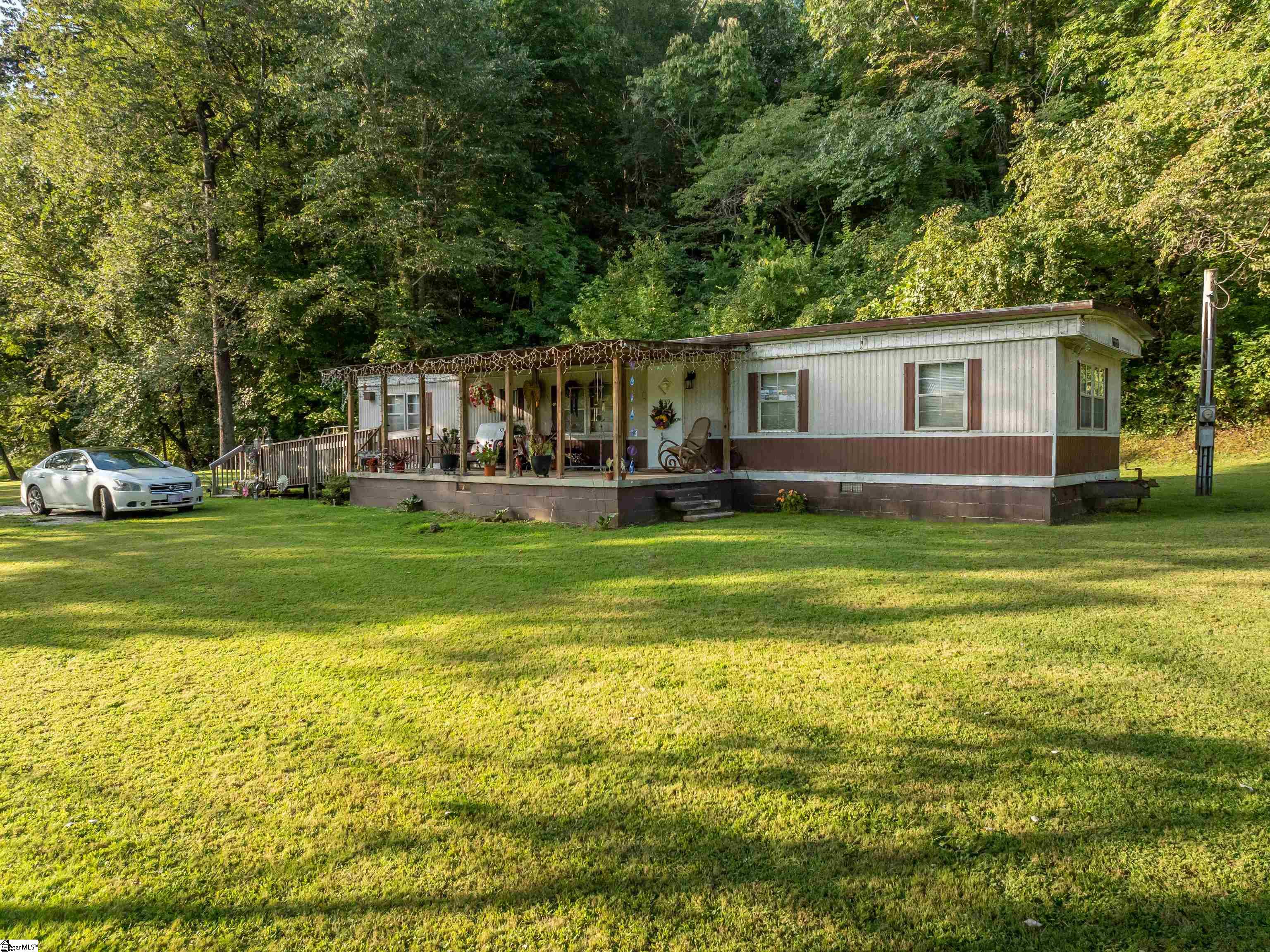 4269-4273 Greer Highway Marietta, SC 29661