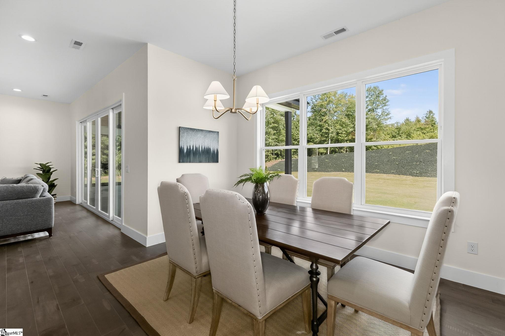6910 Mountain View Road Taylors, SC 29687