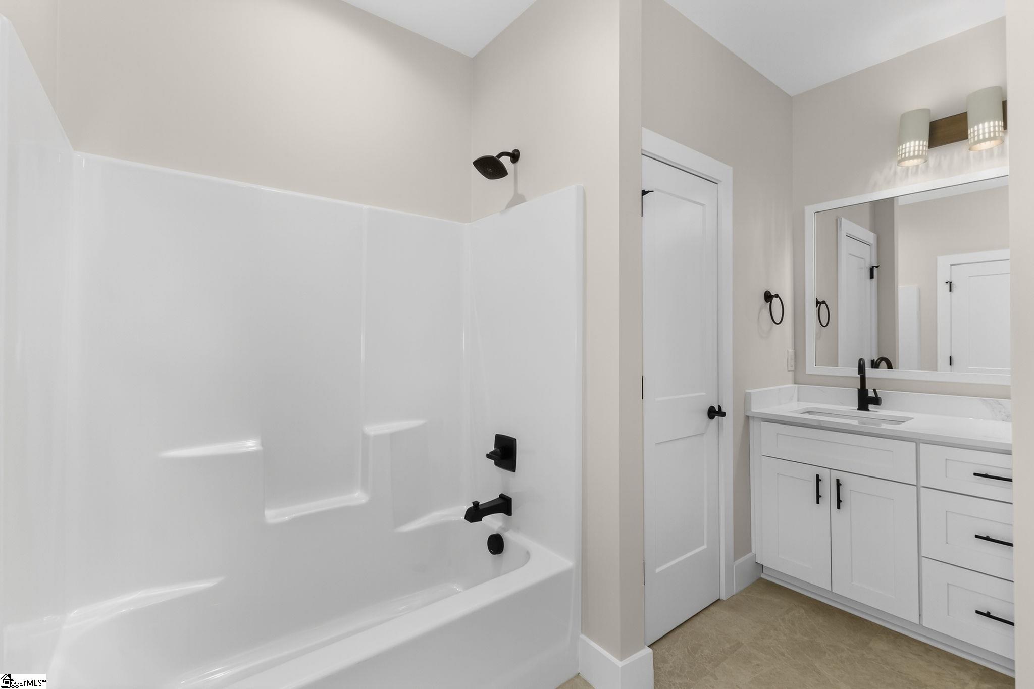6910 Mountain View Road Taylors, SC 29687