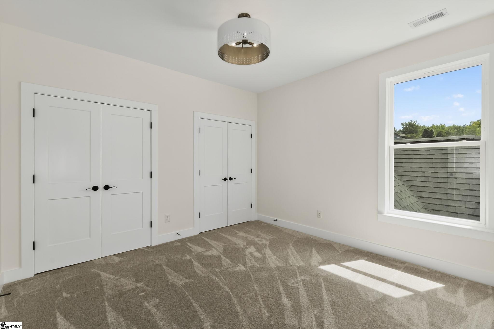 6910 Mountain View Road Taylors, SC 29687