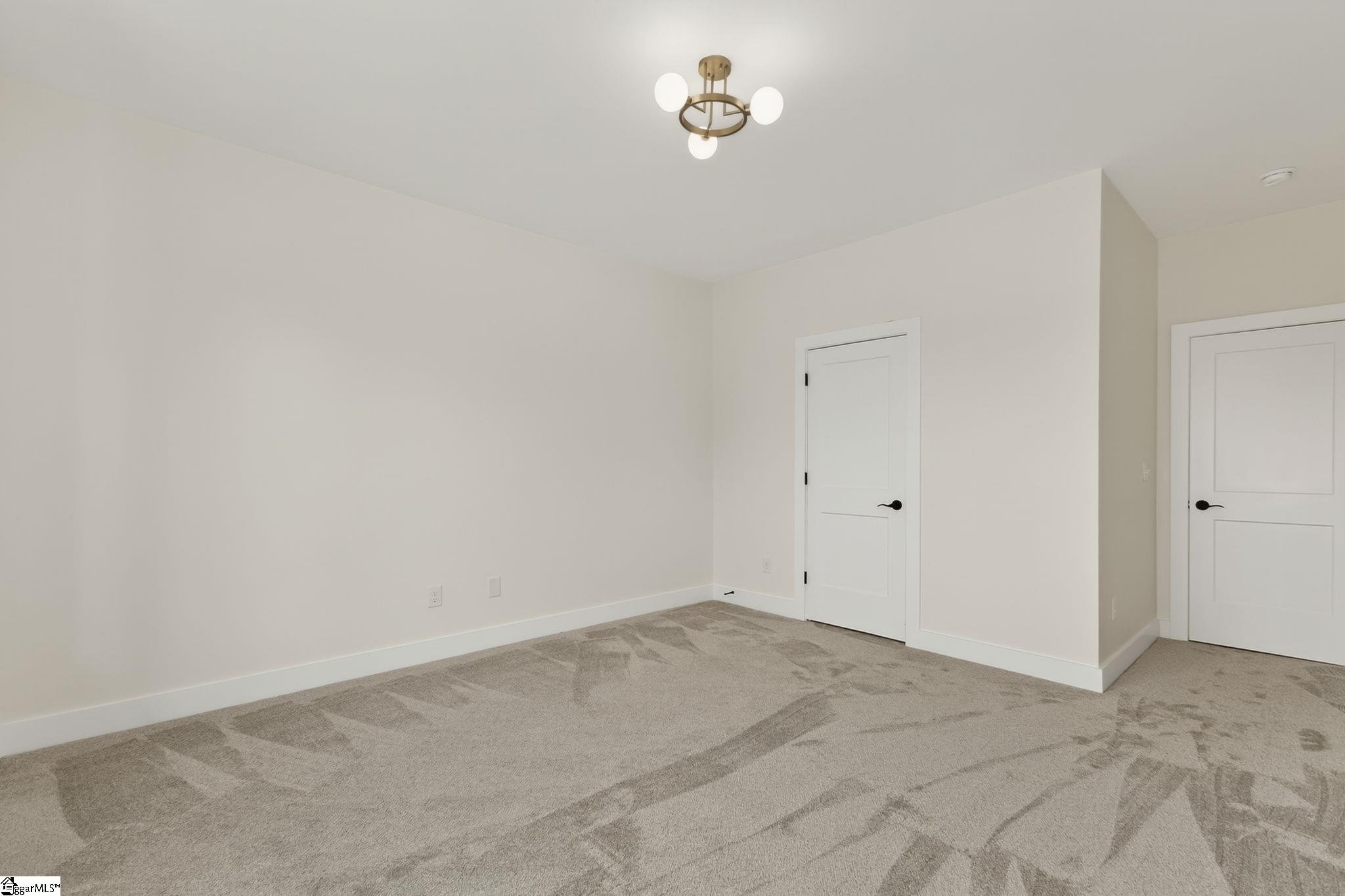 6910 Mountain View Road Taylors, SC 29687