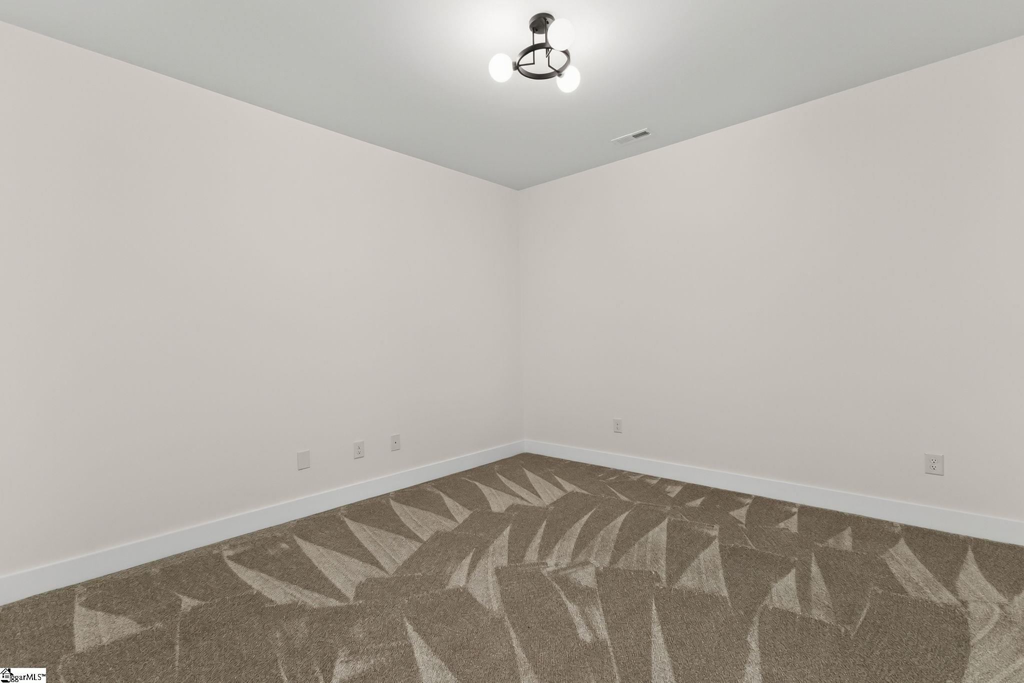 6910 Mountain View Road Taylors, SC 29687