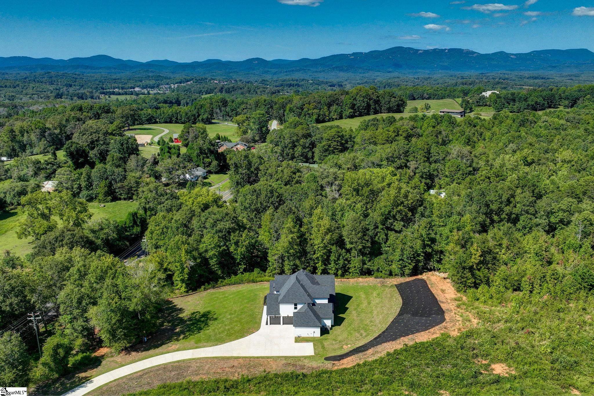 6910 Mountain View Road Taylors, SC 29687